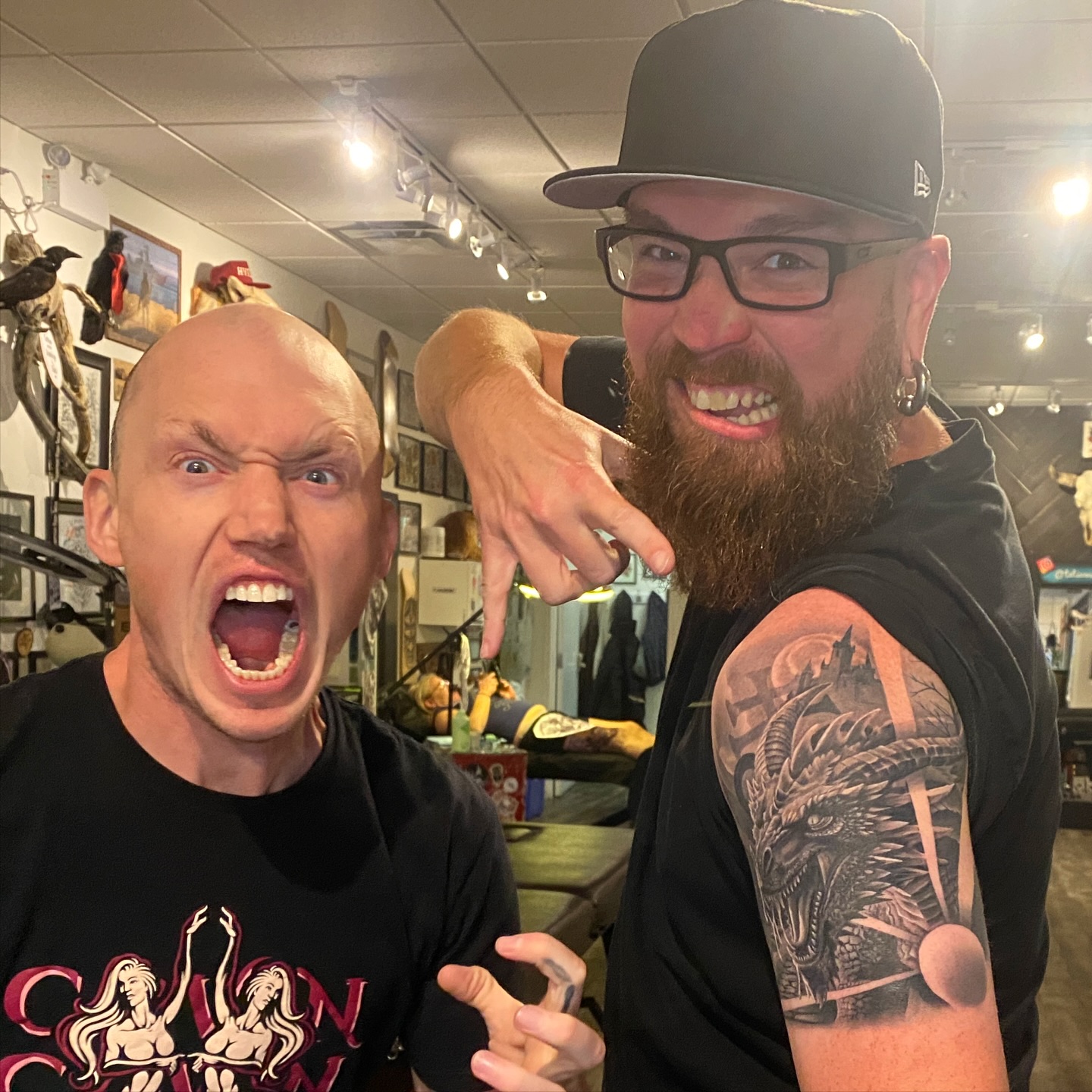 Did I mention @logananderberg and I got some silly pics when he came in for his healed photos?!
.
Is your tattoo "healed and hairy"? Come in anytime to make some crazy faces and show it off!
.
.
Follow @scottie.tattooer
And @nectarfinetattooing
.
.
#makingfaces #tattooshop #tattooartist #tattooart #tattooparlor #tattooparlour #posingforthecamera #posingpractice #gettingpumped #gettingpumpedup