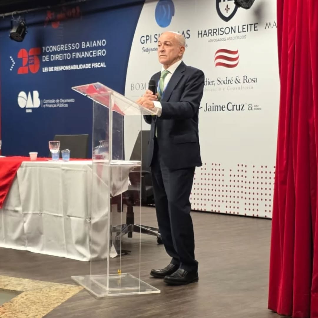 Registros da minha Palestra: "Gestão Fiscal Pública 100% Digital, Inteligente e Responsável", no 1° Congresso Baiano de Direito Financeiro.