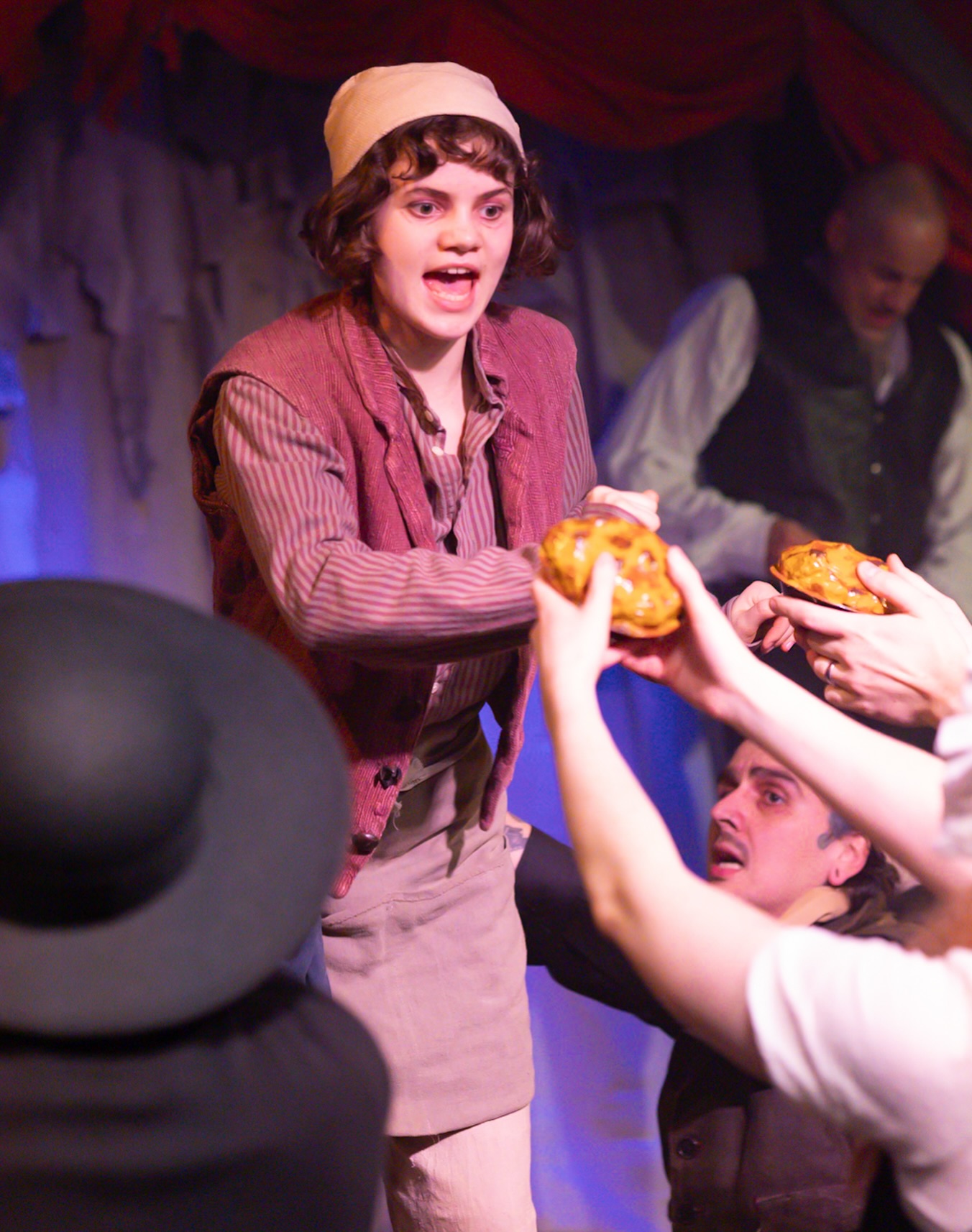 🥧 MORE HOT PIES 🥧
Audiences have been loving our production of Sweeney Todd, who’s coming along as we head into the weekend?
Photography @njw_photostudio
#sweeneytodd #bhossweeney #bhoscommunityartshub #brightontheatre #amateurtheatre