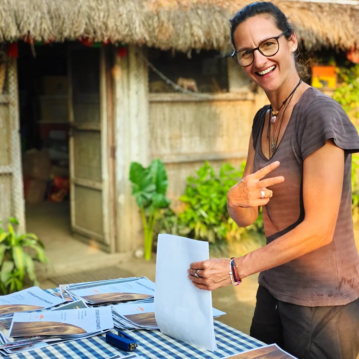 🇬🇧 This past month, we had the pleasure of welcoming Nina to our team — and what an incredible month it has been.
Thank you, Nina, for your openness, your kindness, and your compassion toward every animal and every person you met here. Your positive energy and dedication made a real difference, and we are deeply grateful.
We hope that our paths will cross again soon — you will always have a place here with us and with the elephants 🐘💚
🇫🇷 Ce dernier mois, nous avons eu le plaisir d’accueillir Nina dans notre équipe — et quel mois incroyable ce fut. Merci Nina pour ton ouverture d’esprit, ta gentillesse et ta compassion envers chaque animal et chaque personne que tu as rencontrés ici. Ton énergie positive et ton engagement ont réellement fait la différence, et nous t’en sommes très reconnaissants. Nous espérons te revoir un jour — tu auras toujours ta place ici, auprès de nous et des éléphants 🐘💚
Stand Up 4 Elephants, volunteer, ethical elephant care, Nepal, conservation, compassion, animal welfare
#StandUp4Elephants #VolunteerExperience #EthicalTourism #ElephantCare #AnimalWelfare #Nepal #ConservationInAction #ThankYou #TeamWork #CompassionInAction #WildlifeProtection #ProtectElephants #SU4E 🐘💚
@nina_katja_4