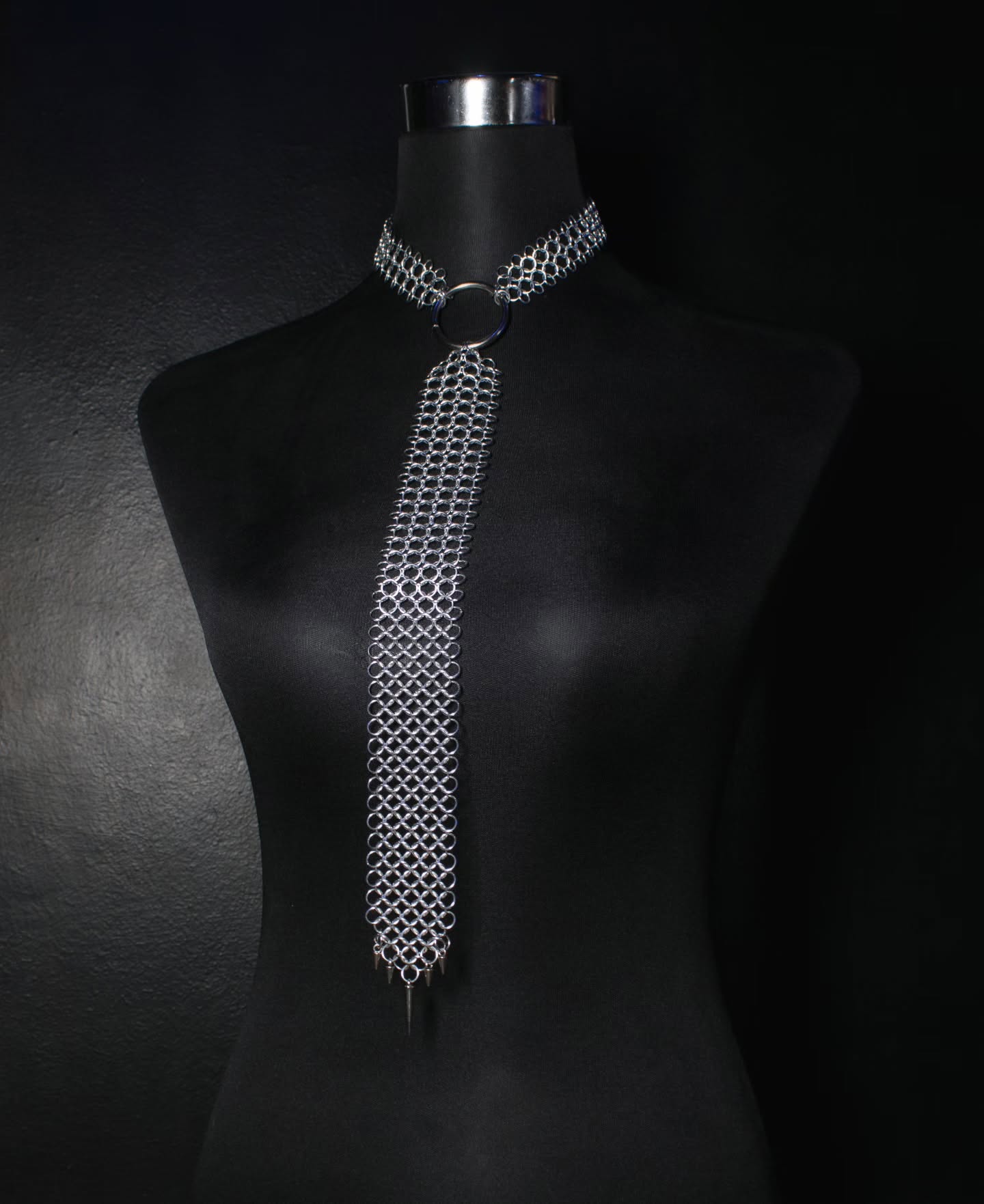 ⚔️ We were commissioned to create this custom chainmaille tie last month. 😍 It was so much fun to make!
#apparitionatelier #handcrafted #modernmedieval #gothicjewellery #alternativejewellery #fantasyjewellery #designerjewellery #medievaljewellery #scalemaillejewellery #chainmaille #jewellery #chainmail #scalemail #chainmaillejewellery #scalemaille #chainmailleartist #capetown