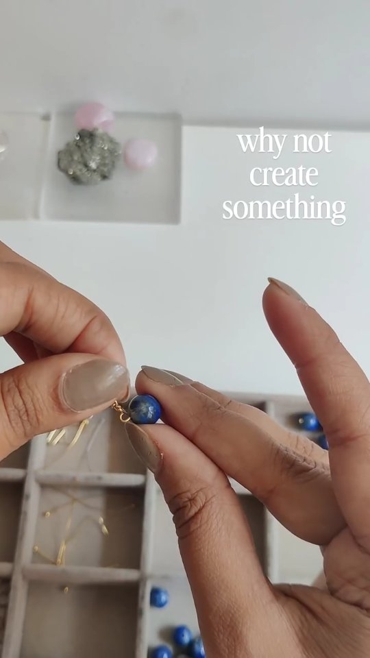 This little series is inspired by my small beach vacation — and I’m creating a jewelry piece for every look I’m packing.
Each piece carries that beachy energy… vibrant, carefree, and full of joy.
I’m honestly enjoying this process so much, and I can’t wait to share every bit of this vacation-inspired series with you.
#spiritualjewelry #crystaljewelry #crystalenergy