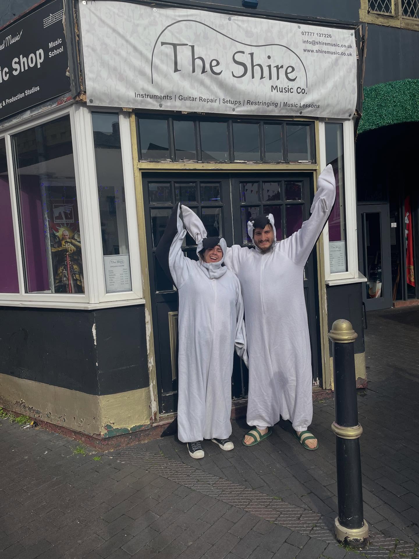 Today our shop turns one year old! 🥳
We opened our doors for the very first time exactly a year ago, and we honestly couldn’t have done any of this without you.
Over the past year we’ve met the most amazing people, worked on the guitar show, helped people find their very first instrument, brought loved guitars back to life through repairs, and even had some brilliant random jam sessions in the shop and so much more!
We also know the shop has been a bit messy at times 😅 but that’s all part of making space and improving things step by step. As we both work outside the shop too, we don’t always have the time to keep going at full speed but your support genuinely gives us the motivation to continue and we giving it everything we have.💜
If there’s anything you’d love to see in the shop events, stock, ideas, anything at all please let us know!
We’re excited for many more years of music, community, gaming and good vibes. 💜🎲🎸
@ortegaguitars @cros_audio