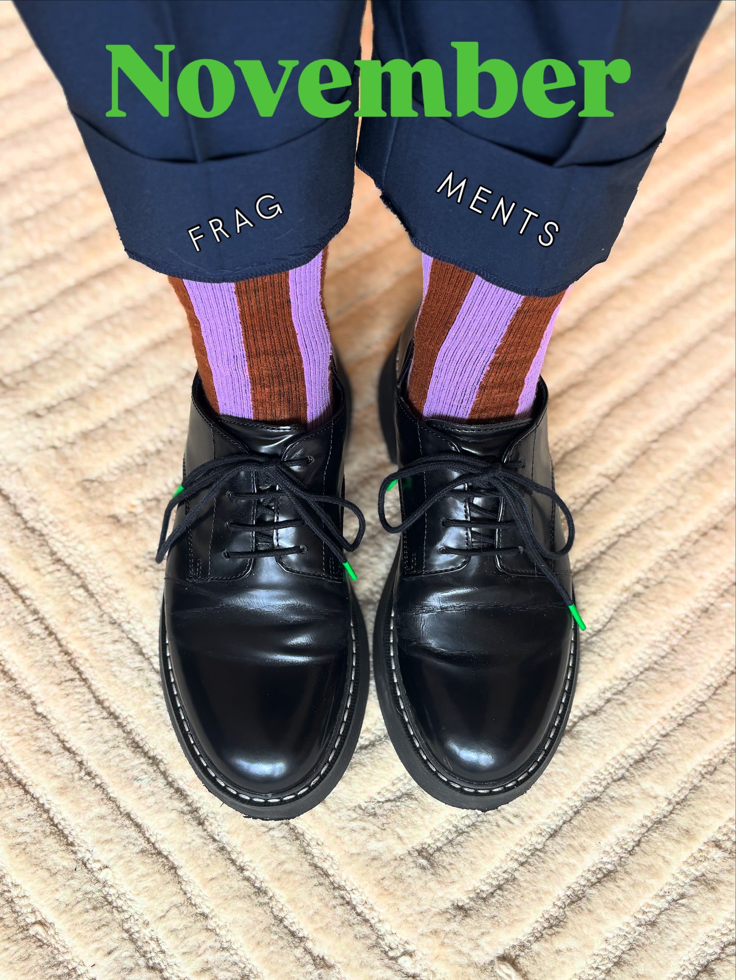 1 • 🧦 = socks therapy
2 • 🪽= Angel encounter by @jcdecastelbajac
3 • 🛹 = @courreges curve & 1 mini skater
4 • 🗺️ = The Useless Atlas of Paris💗
5 • 💙 = Sacré-Coeur in blue
6 • 🐈⬛ = Tekkie, chief nap officer
7 • 😻= Big yellow cat @domitillev.voixoff
8 • 🪧= Anti-capitalist nap posters
9 •💺 = Soft chair in the street (18ème)
Paris diary • November
#parisdiaries #parislife #novembervibes