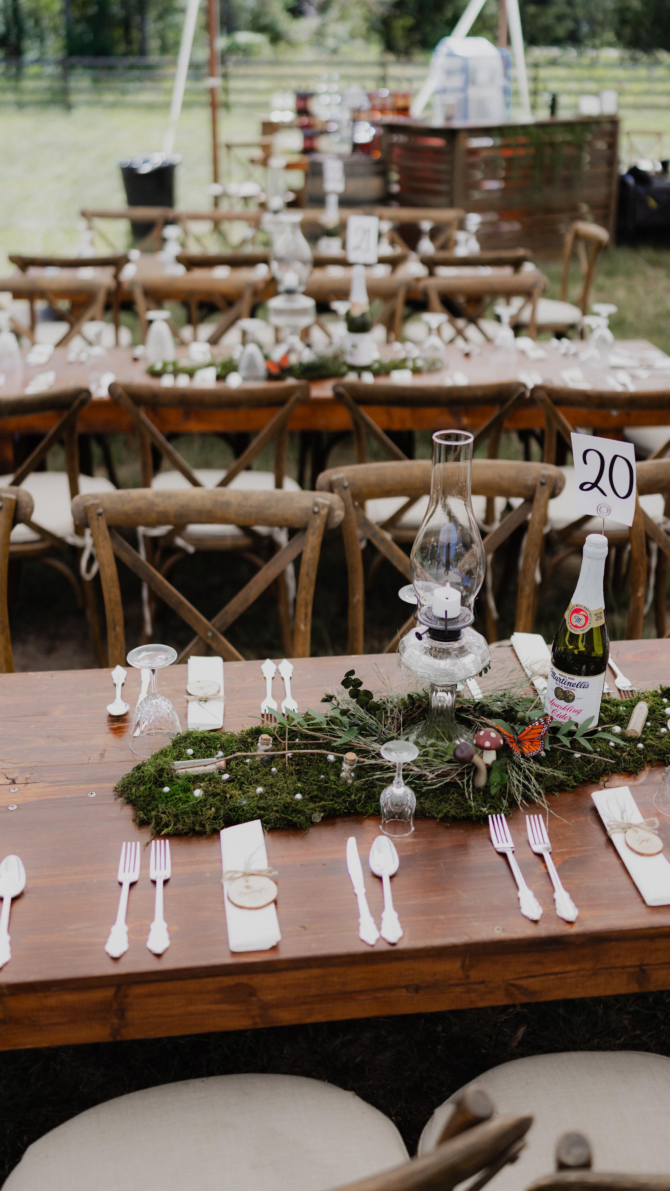 Abby and Brandonās wedding last August was definitely one for the books. We helped coordinate and plan their private estate wedding on their own property and small farm. In addition to pinning boutonniĆØres, helping with the photo moments, and setting up decor, thereās so many other things that we helped coordinate day of and pre-wedding.
Stick along to hear how we help with layout/floor plan creation, managing ceremony flow and dog wrangling, as well as keeping things organized for other vendors!
Vendors or couples, what was the craziest thing youāve seen at a private estate wedding??
Cover photo: @eastelmphotography
#milwaukeeweddingplanner #wisconsinweddingplanner #redwoodweddingswi #weddingplannerlife #weddingplanningtips #midwestweddingplanner #weddingplanning #privateestatewedding