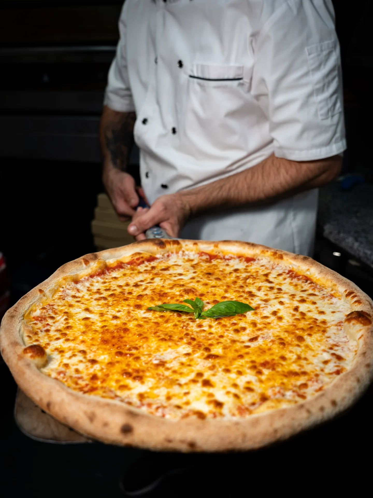 Behind every great slice is a chef who loves what they do ❤️ Fresh dough, real flavor.
#caponesgalway #galway #pizzagalway