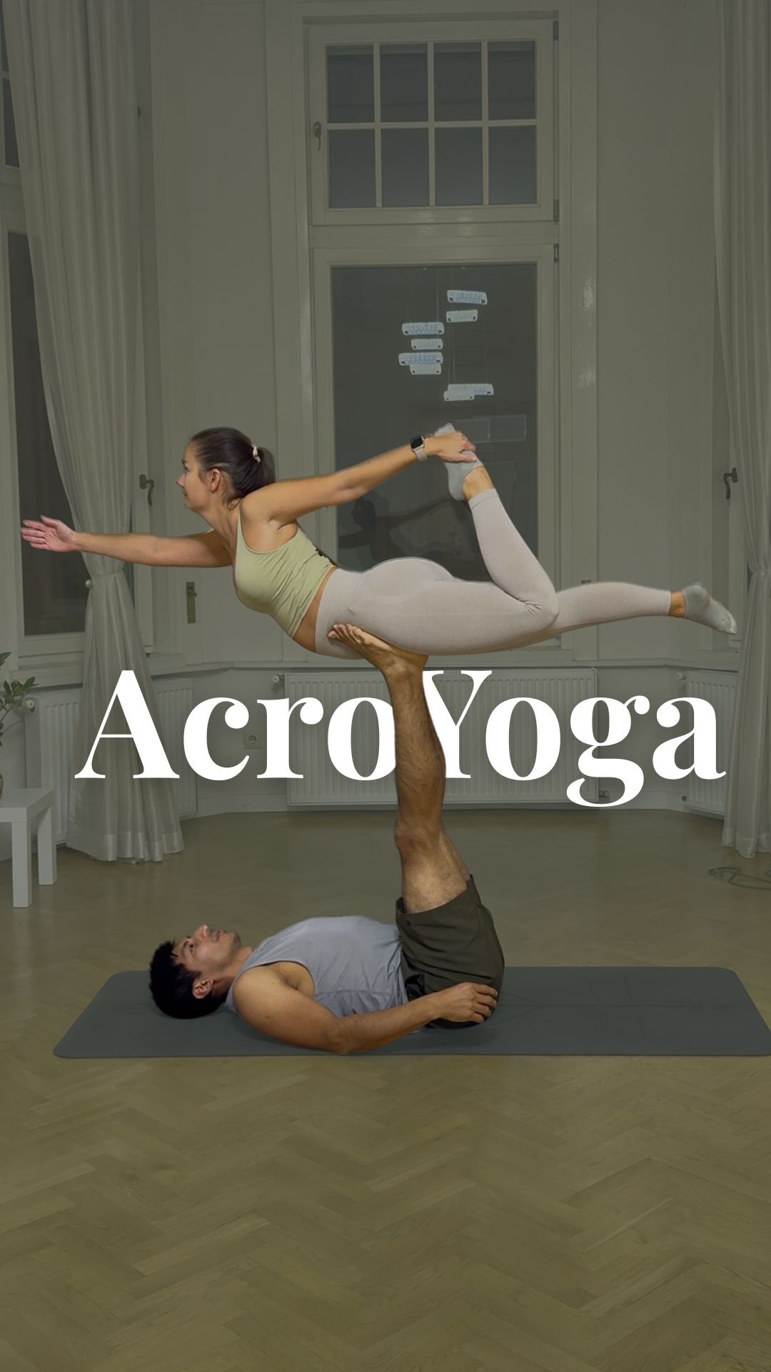 AcroJóga óra 🤸🏼
Pénteken 17:00-től várunk a White Lotus Jóga Stúdióban egy játékos, támogató acro jóga órára.
Nyugodtan gyere akkor is, ha teljesen kezdő vagy! 🤸♀️💚
A részvételi díj 3500 Ft, jelentkezni üzenetben tudsz.
Juan angolul és spanyolul beszél (és egy kicsit magyarul is), én pedig mindhárom nyelven nagyjából, szóval biztosan megtaláljuk a közös hangot.😊
Gyere bátran, tényleg nem kell semmilyen előképzettség — csak kíváncsiság és jókedv! 💚🤸♂️🟢