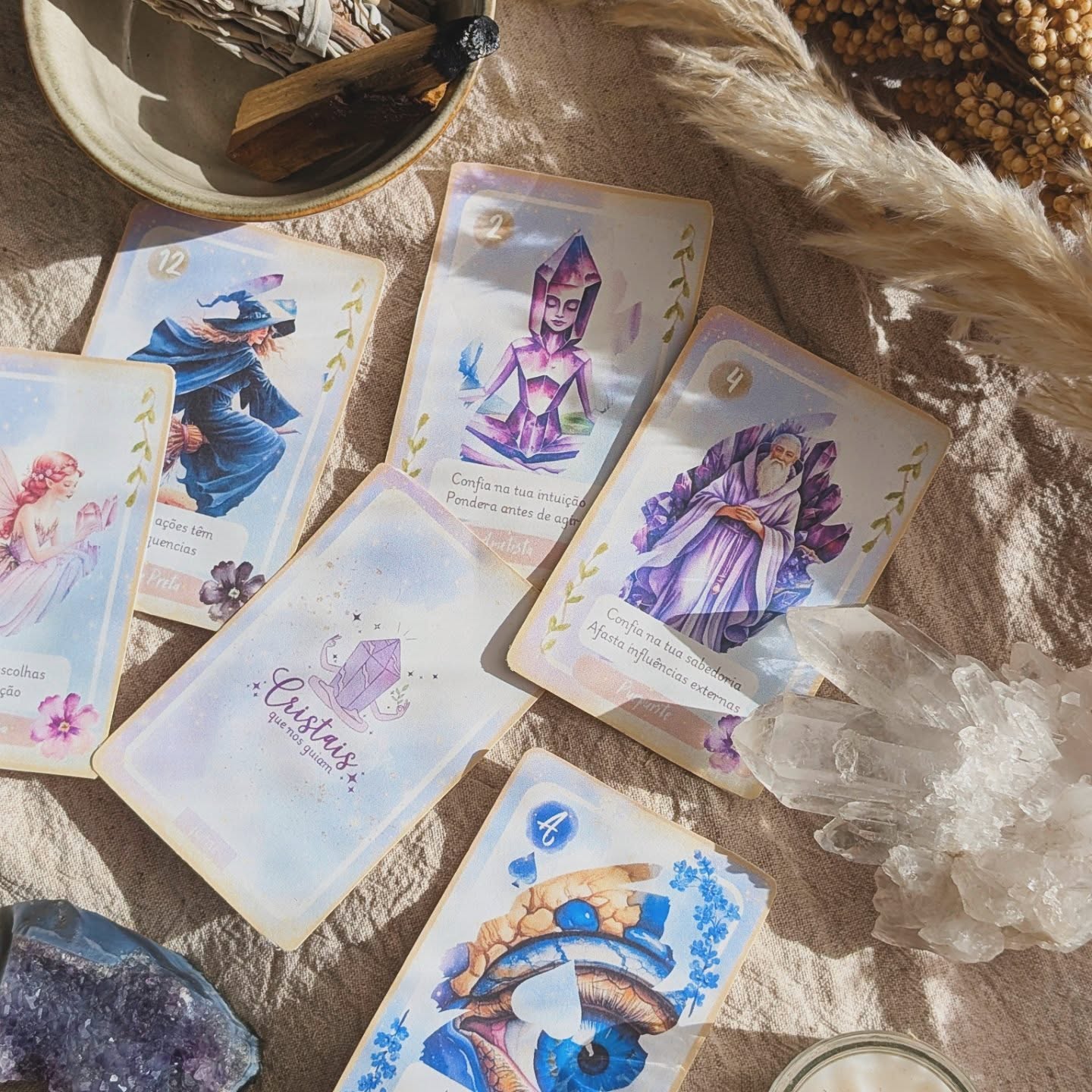 ✨ Oráculo Cristais que nos Guiam ✨
Baseado nos arquétipos dos arcanos maiores e menores do tarot, associados á maravilhosa energia cristalina, surge este maravilhoso oráculo que pode ser usado em leituras de tarot ou como oráculo motivacional 😍
A cada arquétipo corresponde uma mensagem e um cristal, tornando a sua leitura fácil, intuitiva e terapêutica 😌
O oráculo está disponível também com um kit de 22 cristais para os arcanos maiores que permitem integrar a energia das leituras no dia a dia e usá-lo como terapia e guia.
Também inclui um manual com instruções de leitura e interpretação ✨ para te ajudar a ser o teu próprio guru 🙏🏻
Já está disponível em pré venda com um desconto especial 😍 exclusivo Jami ♥️
www.jami.pt
#jamilovers
#tarot
#oraculo
#oracle
#divination
#LojaDeCristais
#Crystalshop
#CristaisEnergéticos
#crystalhealing
#CristaisComAlma
#astrologia
#leituradeaura
#reiki
#zoodiaco
#meditacao
#terapiacristalina
#terapiaholística
#BemEstarHolístico
#MentePositiva
#guia
#espiritualidade
#Autoconhecimento
#autocura
#tarotreading
#tarotdeck
#cristaisquenosguiam