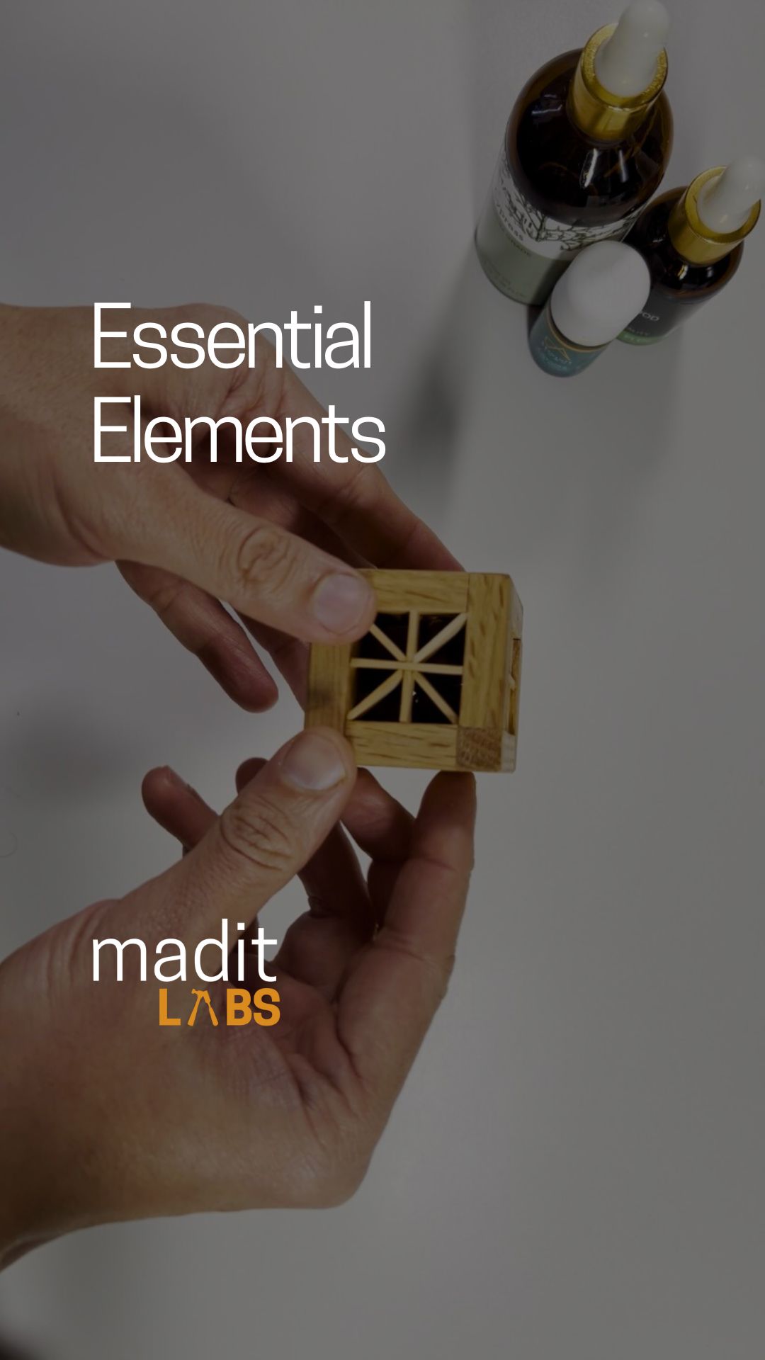 It started as a DIY experiment with clay balls and a toilet roll.
Now it’s a handcrafted Kumiko oak diffuser — open top for oils, geometric airflow for maximum scent, and a design that makes people stop and ask: “What is that?” #madituk #maditlabs #woodworking #aromatherapy #handmade #kumiko