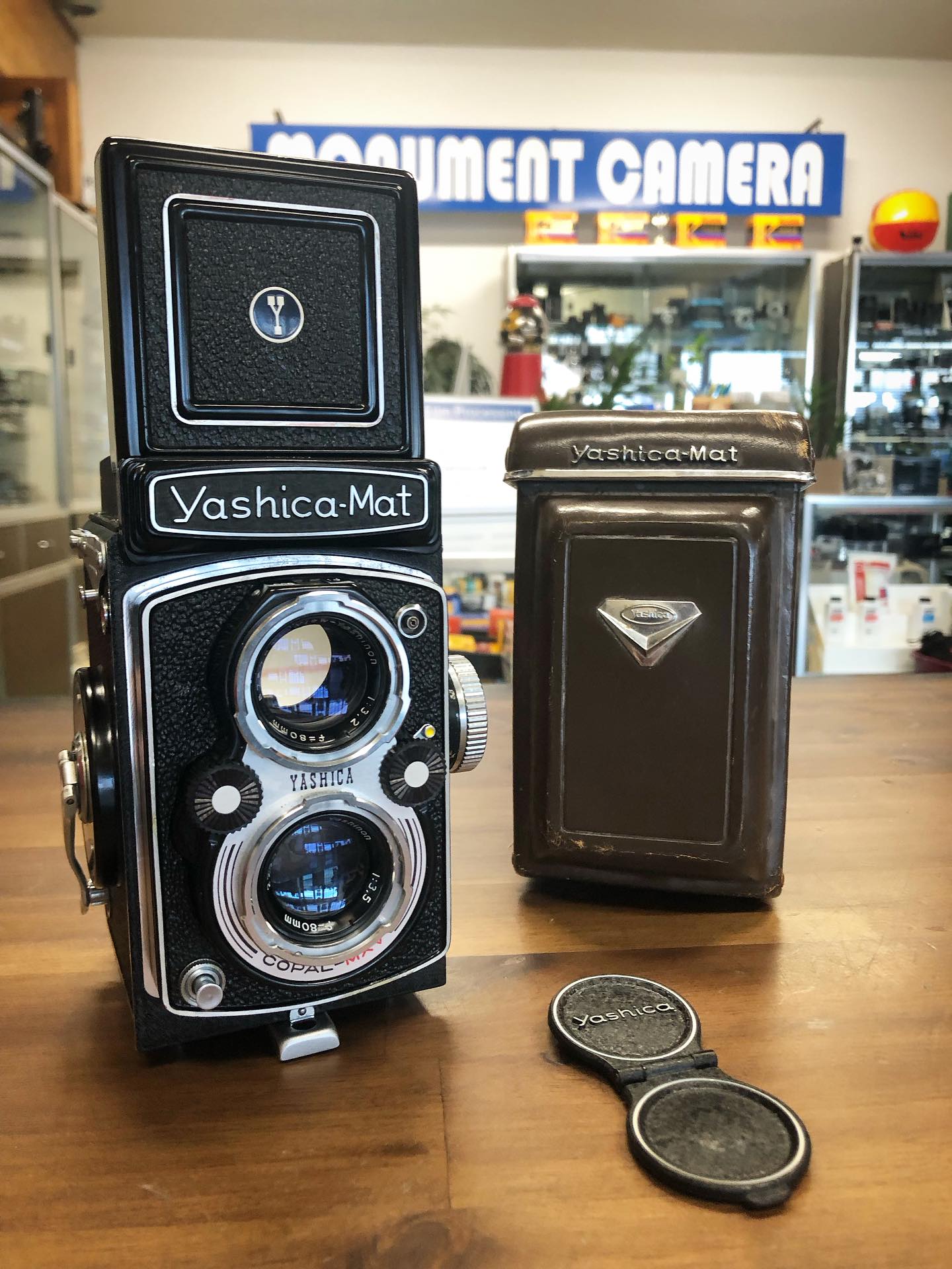 A particularly lovely Yashica Mat twin lens reflex. All original with leather case and hard-to-find lens cap. #yashicatlr #yashicamat #mediumformat #mediumformatphotography #mesiumformatfilm #camerastore