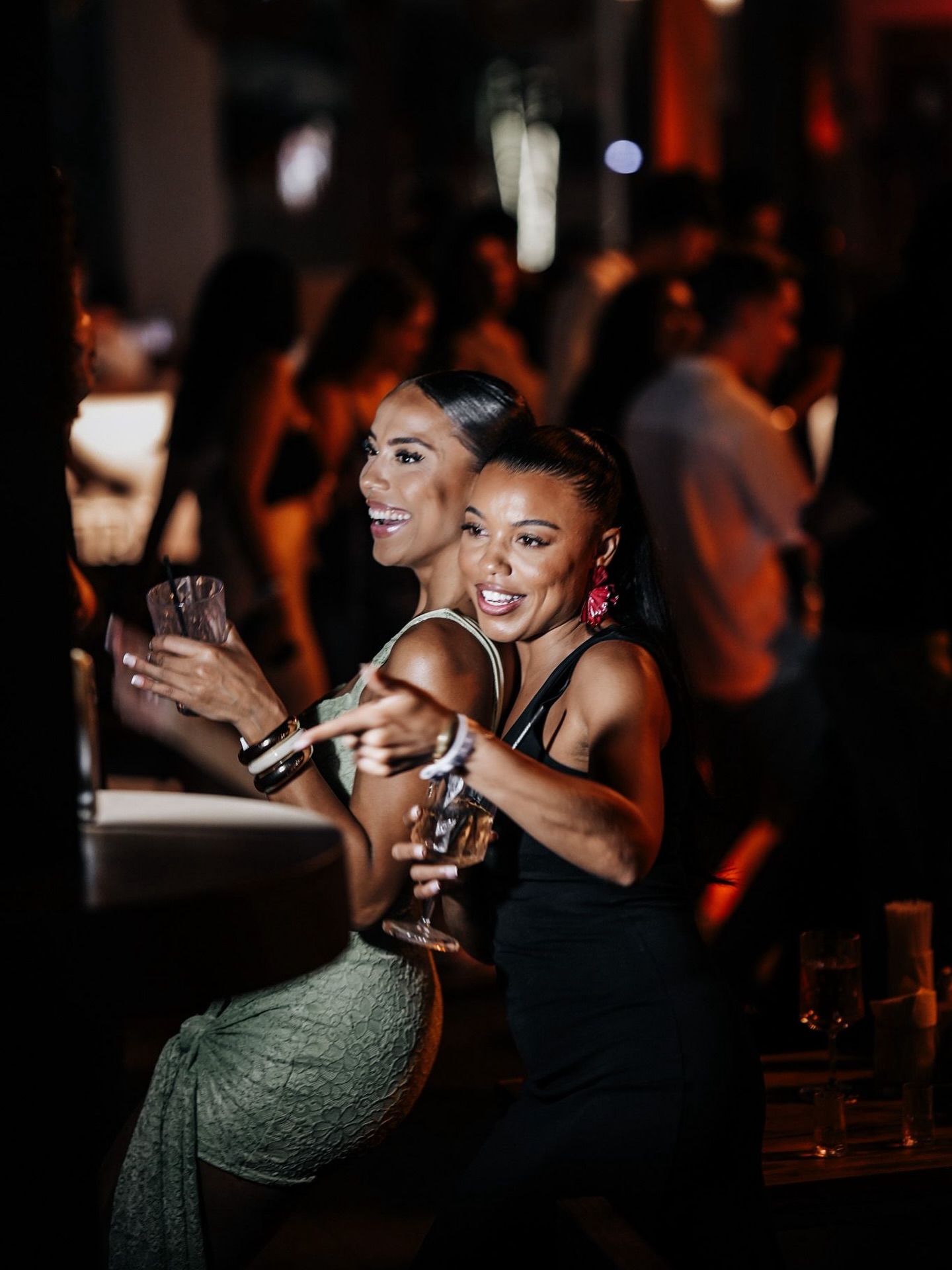 Smiles On Smiles 💃🧡
#dxb #dubai #covebeach #frshdubai #dubaisaturdays #frsh