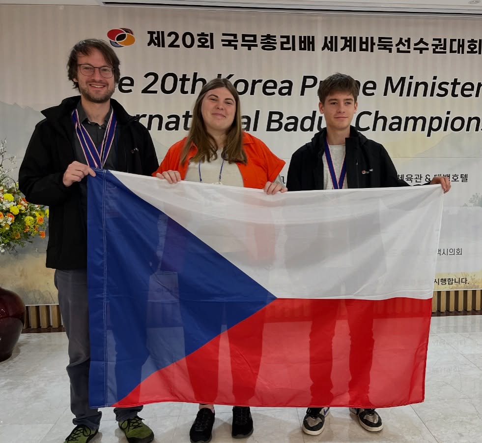 💥 Czech players excelled at the Korea Prime Minister Cup! 🇨🇿✨
Jan Prokop 6d finished 6th in the main category, while Jan Komín 4d placed 14th among youth players. Our players are also bringing home a bronze medal from the side mixed pairs tournament.
Congratulations on an outstanding performance! 👏🇰🇷