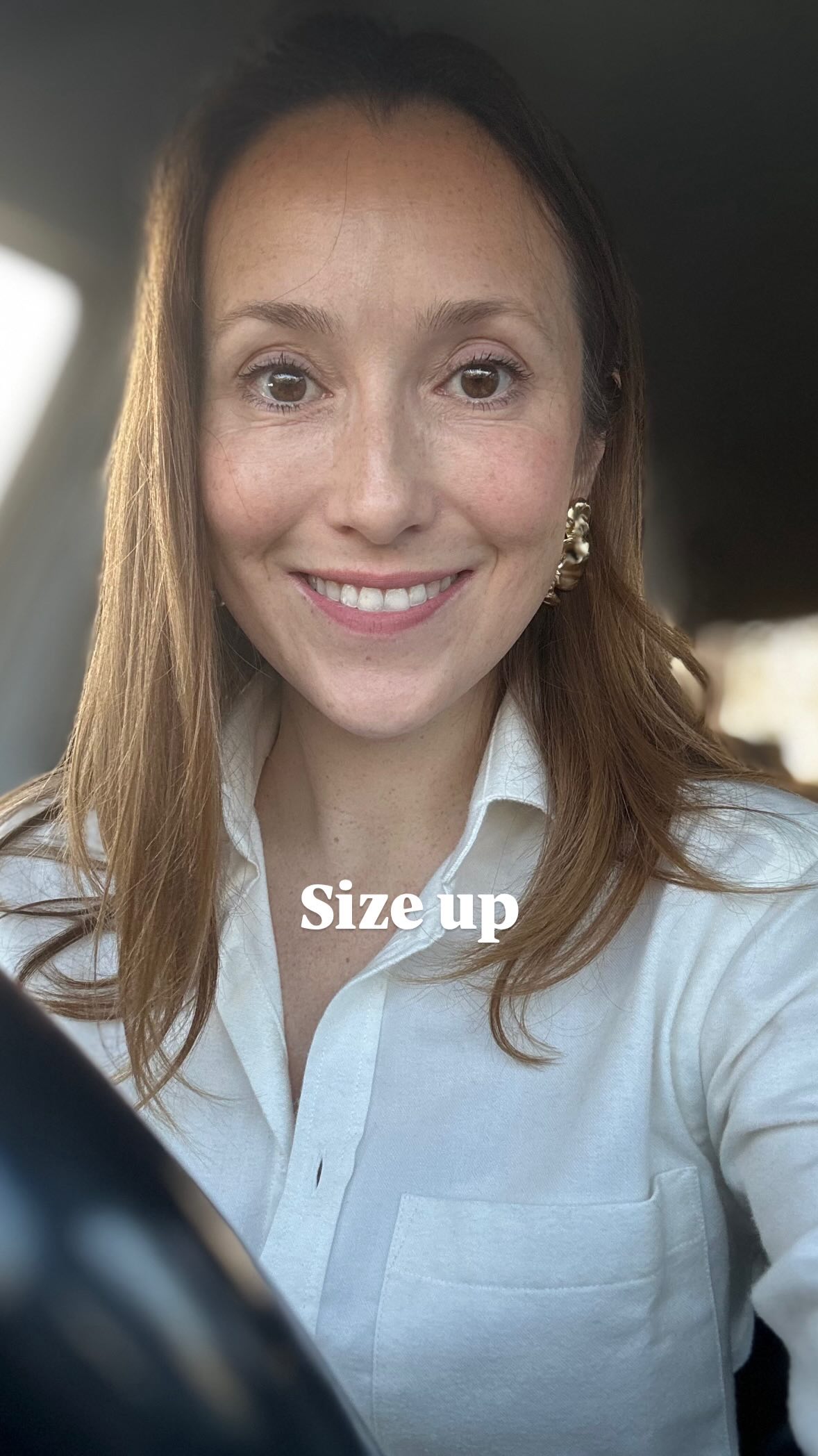 “I think I can get into the next size down”…
But why would you want to?! The days of aspiring to be Kate Moss skinny are gone and we need to stop trying to size down.
Every shop has a different size/fit and the numbers really don’t mean anything.
Choose items because of how they hang on your silhouette and create shape and balance for your outfit.
I know this is a massive mindset shift, but next time you’re shopping - size-up!
#personalstylist #shopping #style