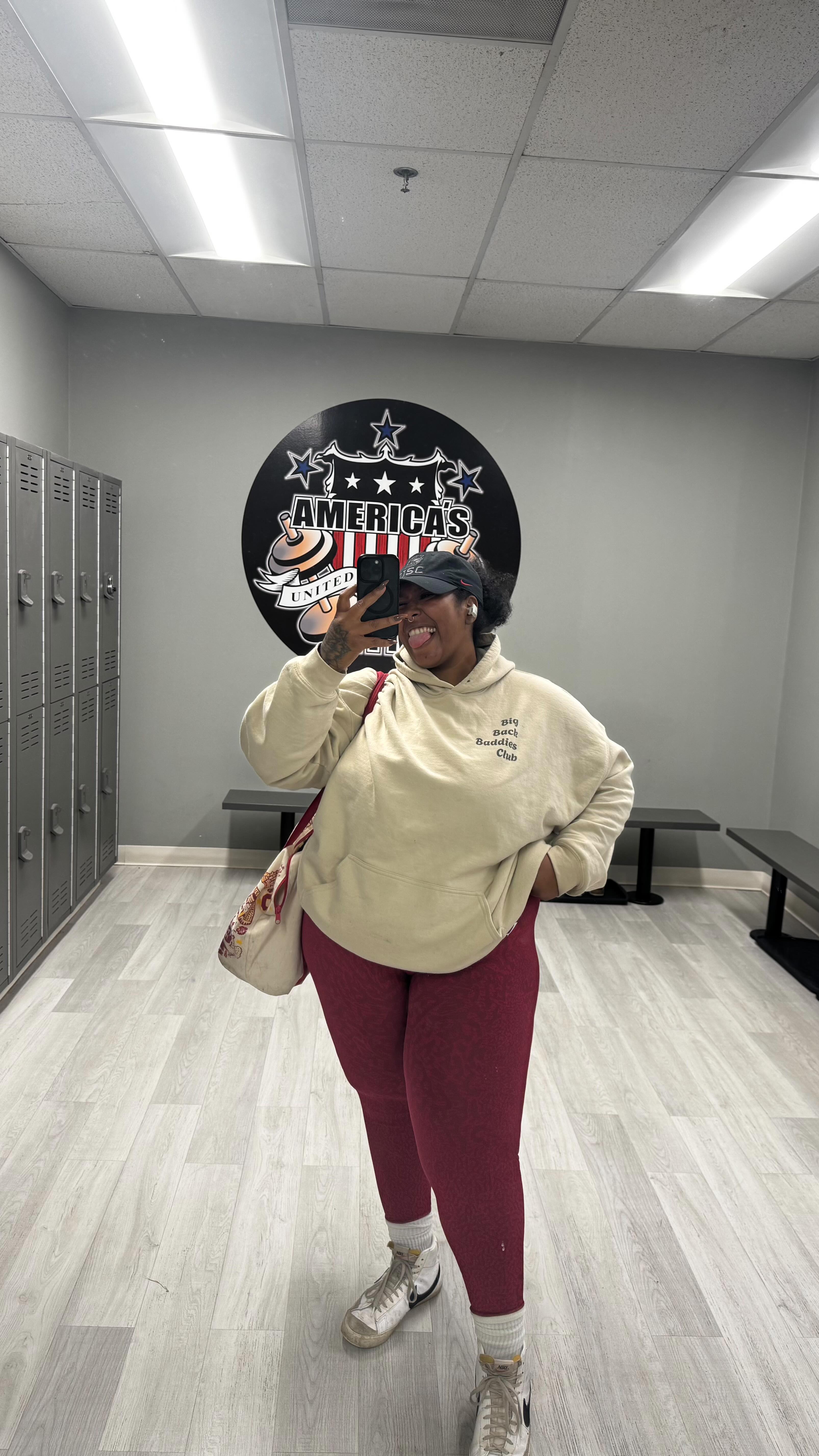 Listen, y’all already know that I love love love my matchas, and yes I love them sweet. But I’ve been making little swaps that feel GOOD and still taste bomb.
Instead of my usual large matcha with cold foam + brown sugar syrup, I’m now grabbing a medium with just cold foam, and saying “AHT AHT” to those extra pumps of syrups. Eventually we’re working our way to a small, but baby steps 🫶🏽✨
It’s the little changes that make the biggest impact on your health, your goals, and your energy. You don’t have to be perfect to be healthier, you just have to be more consistent and mindful.
This is your sign that you can lift heavy, prioritize wellness, enjoy your favorite drinks, and still be THAT girl in your fitness journey at any size.
#fitnessjourney #gymgirls #plussizefitness #strongnotskinny💪 #womenwholiftheavy #WellnessJourney #matchalovers #girlwholifts #balancedlifestyle #fitmoms #bodypositivefitness #liftingjourney #everydayathlete