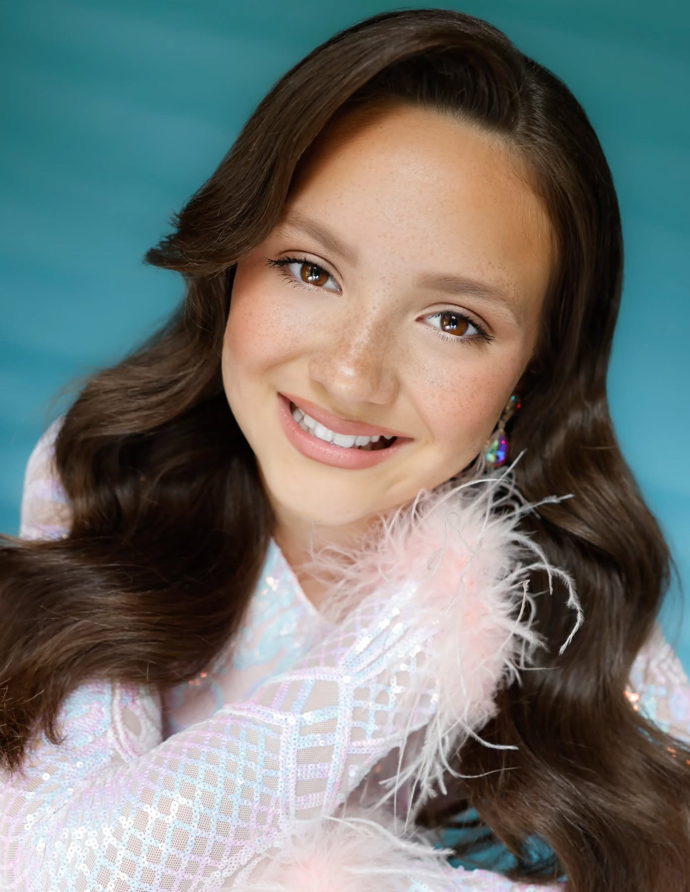 🌟 NAM NATIONALS BOUND 🌟
#TCM Girl of the Year, Mila Smyth, is excited to see her NAMily in a few days for NAM NATIONALS!
Mila is a former Miss South Texas Preteen with a few Top 12 finishes! She's excited to walk the Runway and compete in Spokesmodel to share her platform, Kindness Rocks. We are going to have so much fun!
Good luck, Mila!!!!
#thecrowningmoment #PageantAdventures #PageantLife #PageantCoach #pageant #pageantqueen #beautyqueen #queen #pageantry #pageantgirl #pageantprep #goals #slayqueen #winning #winningteam #moments #crown #queen #coaching #coachlife #coaches #coach @milaleighanne