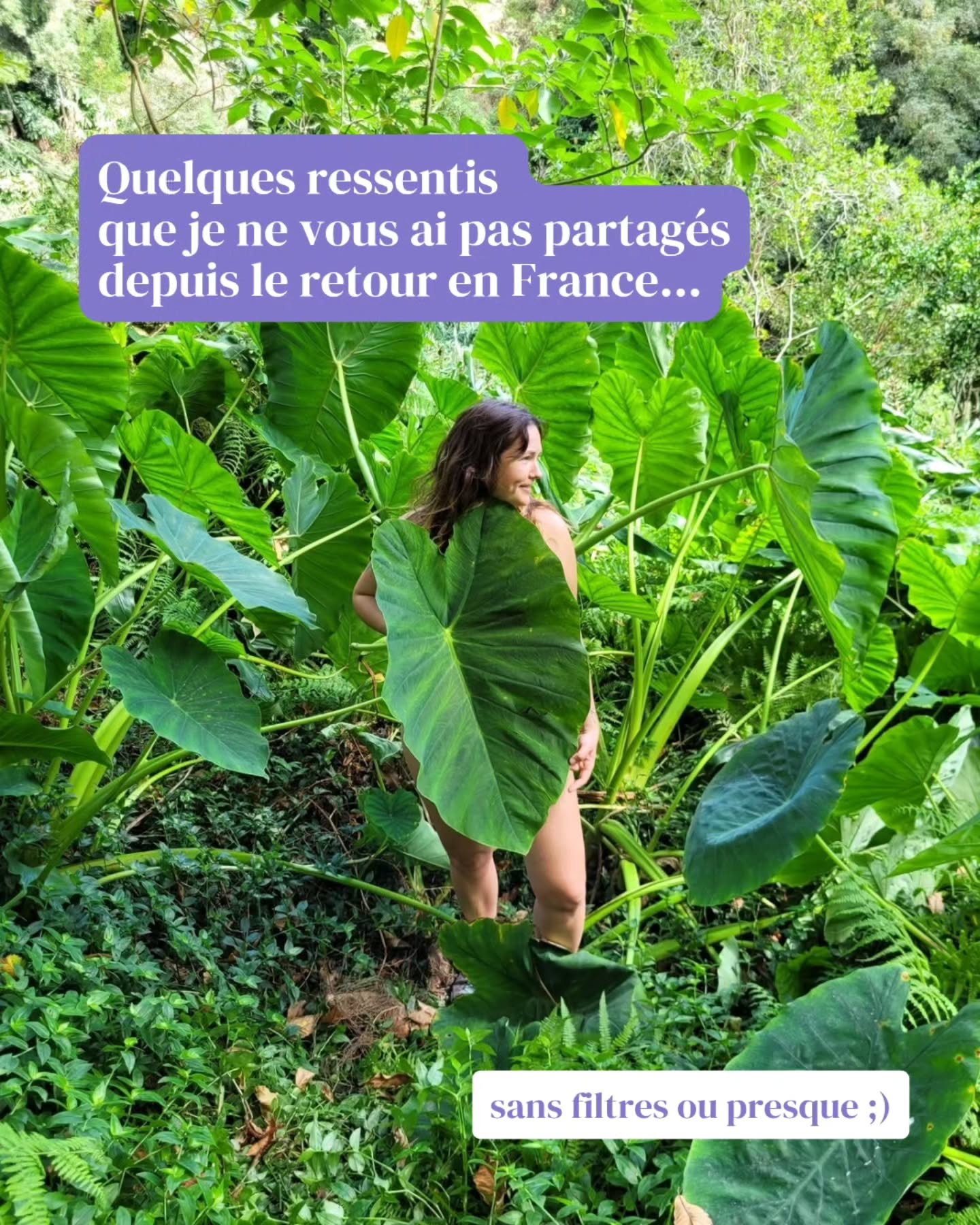 Bien des fois je me suis cachée.
Bien des fois je me suis perdue en chemin, par peur de faire les choses différemment et d'être jugée pour ça.
Bien des fois j'ai eu la rage au ventre face aux commentaires qu'on m'a fait sur mes croyances. Mon parcours. Mes choix de vie.
Et Parce que moi je ne juge pas le parcours et le choix des autres, j'ai longtemps trouvé ça injuste qu'on le fasse pour moi.
Et puis, j'ai ré appris à écouter les voix de celles et ceux qui m'apprécient justement pour ce que je suis, et a ignorer celles de ceux qui me critiquent...
Parce que c'est dans leurs images de moi que j'ai pu reconstruire mon estime de moi. Ma confiance en moi. Et m'accepter, m'assumer, davantage.
De toute façon, Comme le dit la citation, tu peux être là pêche la plus juteuse au monde, il y aura toujours des gens qui n'aimeront pas les pêches...
Alors vivons notre vie à nous. Pour nous. À notre manière.
🙏💜