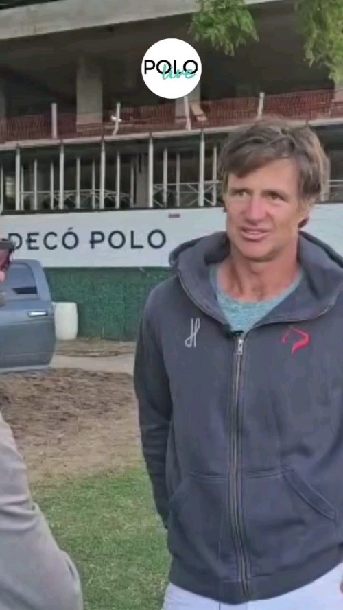 La explicación de la levantada de @lairenitapolo @_lahache la cuenta @nachidu y tambien como fue el choque con @rufinobensadon .
Por eso la gente de @dmkorper
Hizo entrega de un voucher para un tratamiento preventivo.
Gracias por estar siempre atentos a la salud de los deportistas.
#siemprepolo
#somospolo
#veniaverpolo
#vivielpolo
#sentielpolo
#revistapololive
#triplecorona2025
📽@gerezpadilla