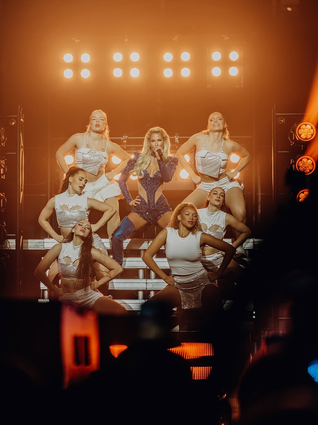 Isi, der Megapark ist stolz auf dich! Heute vor einer Woche hat Isi Glück ihr erstes eigenes Konzert in Dortmund gegeben. Nach jahrelanger harter Arbeit hast du dir dieses Konzert absolut verdient! Als Isi 2017 zum ersten Mal im Megapark aufgetreten ist, hätte niemand gedacht, dass sie acht Jahre später ihr eigenes Konzert gibt und sogar in der DSDS Jury sitzen würde. Doch genau das zeigt, was harte Arbeit und Disziplin ausmachen und dass man mit Ausdauer und Geduld seine Träume verwirklichen kann. Der Megapark gratuliert dir auf jeden Fall herzlich zu diesem wichtigen Meilenstein und freut sich auf powervolle Auftritte im Jahr 2026 mit dir im Megapark!
____
#megapark #ifeelmega #isiglück #unitedpartypeople