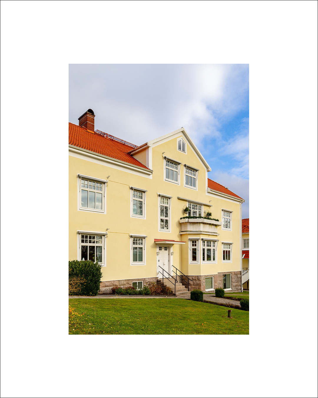 Vacker och charmig lägenhet i Växjö🌻
📸: @laszlomag
Mäklare: Daniel Bohn, @bjurfors_vaxjo