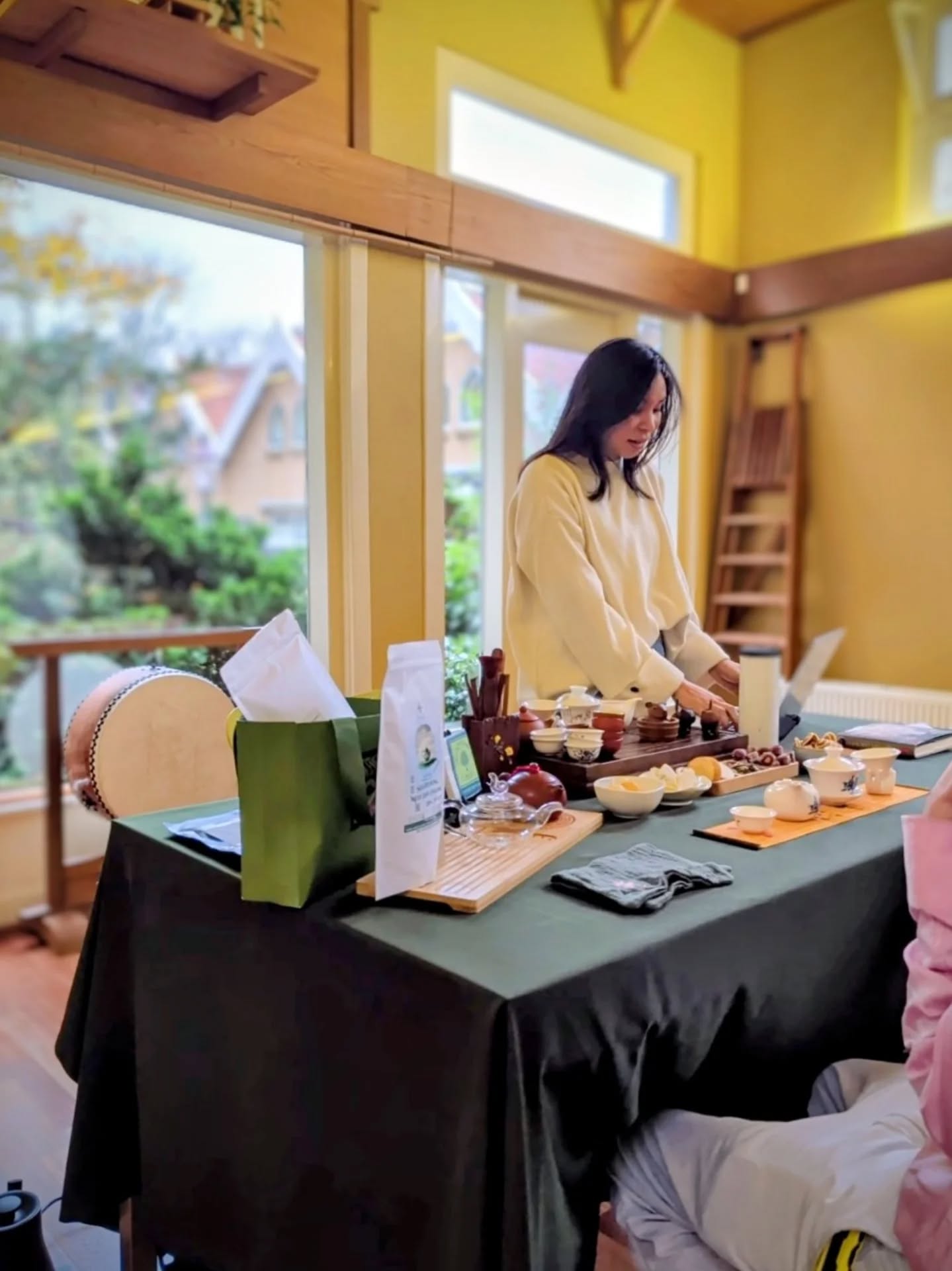 Another workshop with red pearls, green and black pu'ers 🫖🍃