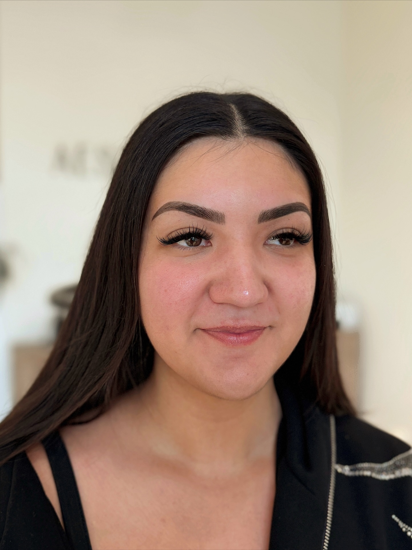 She loved them before she even opened her eyes 😆🤭🤪🥰❤️🔥
Combo Brows
• $550 (includes touchup in 6-8 weeks).
•Corrections/previous work from another artist are +$50.
•$100 deposit to schedule an appointment.
• Current clients, touchups are $250.
• If you’ve had previous work done by another artist please send a clear picture prior to scheduling.
• Appointment duration is approximately 2-2.5 hours.
• Topical anesthetic applied, minimal discomfort.
• Brows heal approximately 30-40% lighter and slightly thinner.
• Please read cancellation, late, and no show policy.
• Click “book” to schedule your appointment! Physical and E-Gift cards are also available!
.
.
.
#PowderBrows
#OmbreBrows
#Combobrows
#nanobrows
#PermanentMakeup
#BrowShading
#CosmeticTattoo
#PowderBrowTechnique
#BrowArtistry
#SoftPowderBrows
#EyebrowTattoo
#PowderBrowSpecialist
#Microblading
#SemiPermanentMakeup
#BrowMicroblading
#EyebrowDesign
#PerfectBrows
#BrowTransformation
#BeautyTips
#BeautyHacks
#NaturalBeauty
#BeautyInspiration
#LocalBusiness
#Covinabusiness
#downtowncovinabusiness
#SupportLocal
#CommunityBusiness