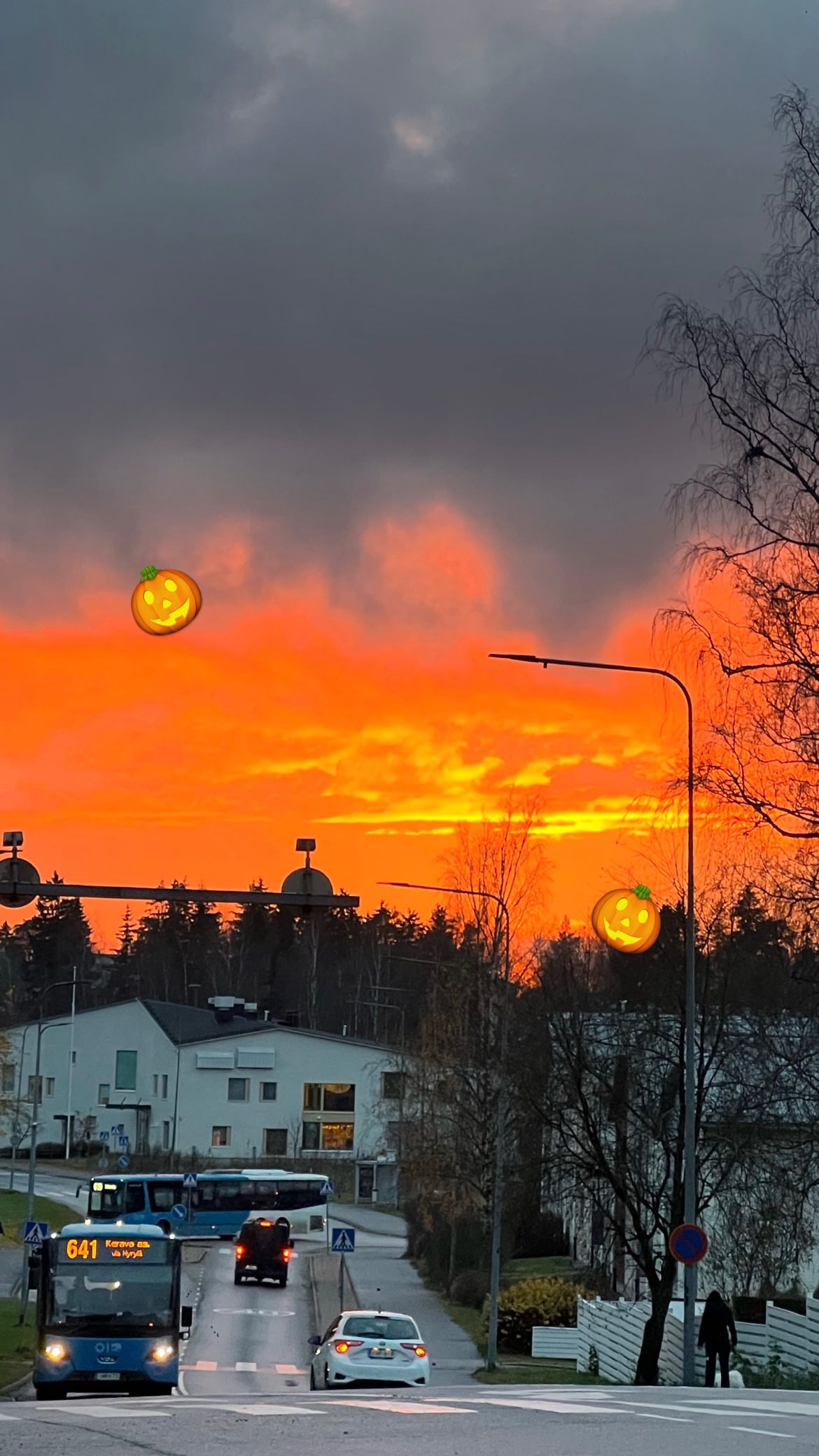 🍬🍬 just treats, babe.
#spookyseason #justtreats #BOOtifulHomes #CleaningAngels #halloween2025