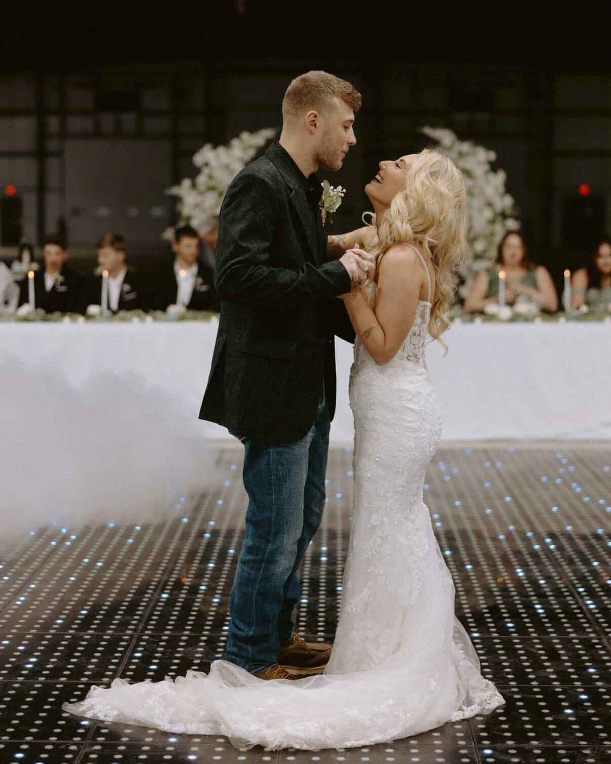 Our beautiful bride Erica š¤
She shared these sneak peeks with us and said the compliments on her dress were all night long and we can absolutely see why. She looked stunning from every angle!
Thank you so much, @xxericaa_eckman , for letting us be part of your day and for sharing these gorgeous photos.
Photography: @vaughanphotoandfilm