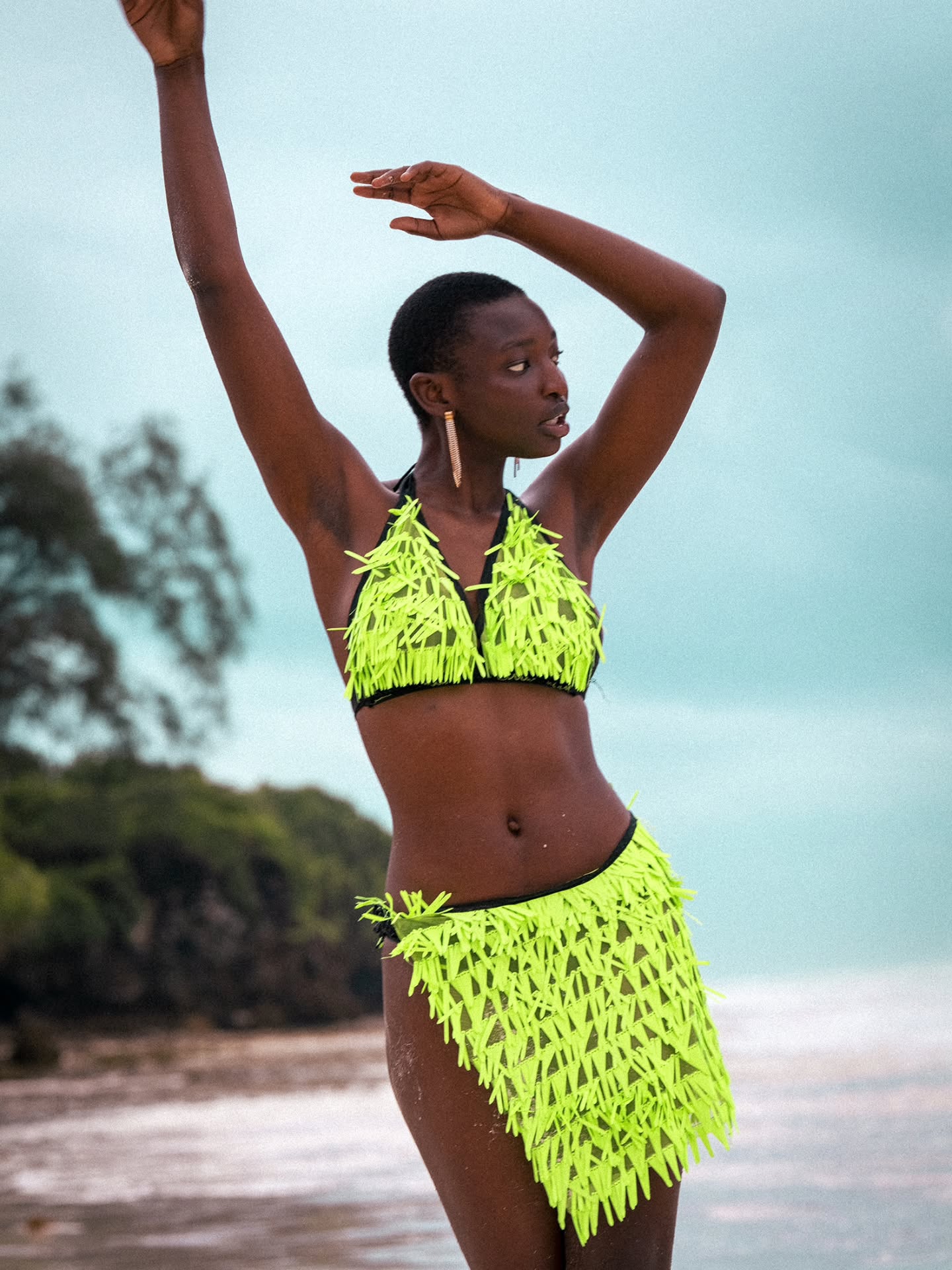 “SUNKISSED & UNTAMED” 🌞✨💛
An ongoing #NaturalLight fashion photography series by our founder & lead photographer 𝙕𝙖𝙘𝙝𝙖𝙧𝙮 𝙎𝙖𝙞𝙩𝙤𝙩𝙞 / 𝙎𝙝𝙞𝙛𝙩𝙚𝙮𝙚 𝙋𝙝𝙤𝙩𝙤𝙜𝙧𝙖𝙥𝙝𝙮, created during a week-long shoot in #Diani earlier this year.
Bringing together an exceptional team of creatives, Zachary travelled to the coast to reignite his love for fashion photography and build a refreshed body of work, marking a new chapter in his artistic journey. 🌞 The result is a vibrant, sun-drenched series captured with intention, craft, and unmistakable Shifteye style.
𝐂𝐑𝐄𝐀𝐓𝐈𝐕𝐄 𝐓𝐄𝐀𝐌
Stylist: SALLY MINOO @sallyminoo_ for @istyle.ke
Model: AYO OPONDO @_ayo.65
MUA: BARBARA NGEI @_justbarbie._
Follow @shifteyephotography for shoot details and to see the collection visit www.shifteyephotography.com ✨. LINK IN BIO
Photography Bookings: info@shifteyestudios.com
#ShifteyeStudios #ShifteyePhotography #FashionPhotography #NaturalLight #DianiShoot #EditorialPhotography #BehindTheLens #DianiBeach #BeachFashion #Shifteye