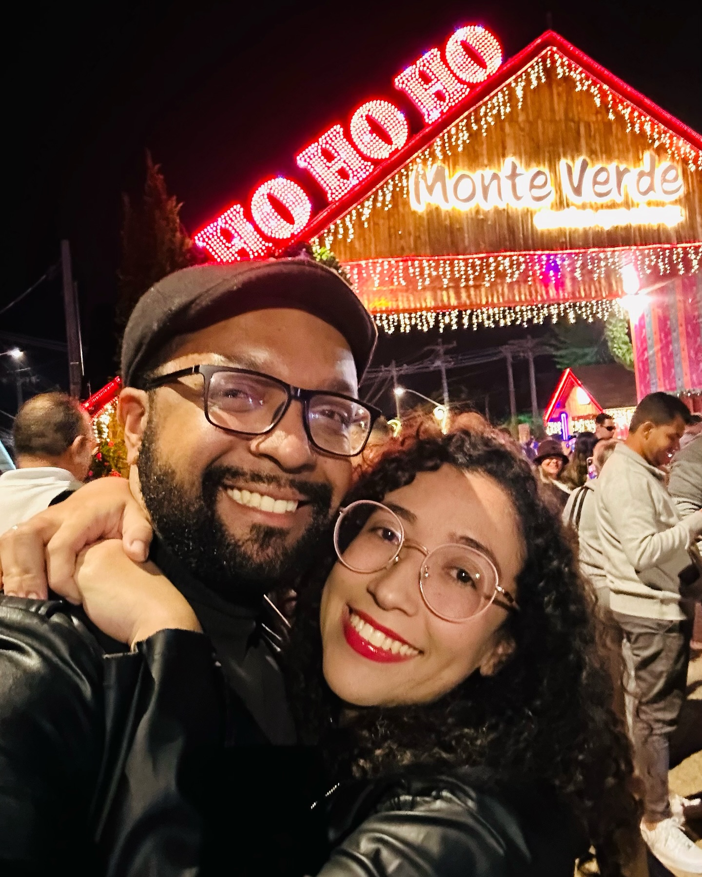 E esse fim de semana fizemos uma viagem rapidinho lá em Monte Verde/MG pra comemorar nossos 4 anos de relacionamento!! Um lugar muito lindo que ficou mais especial ainda por causa da companhia!! ❤️🙏🏾✨
Dá uma olhadinha aí de como foi por lá 😎