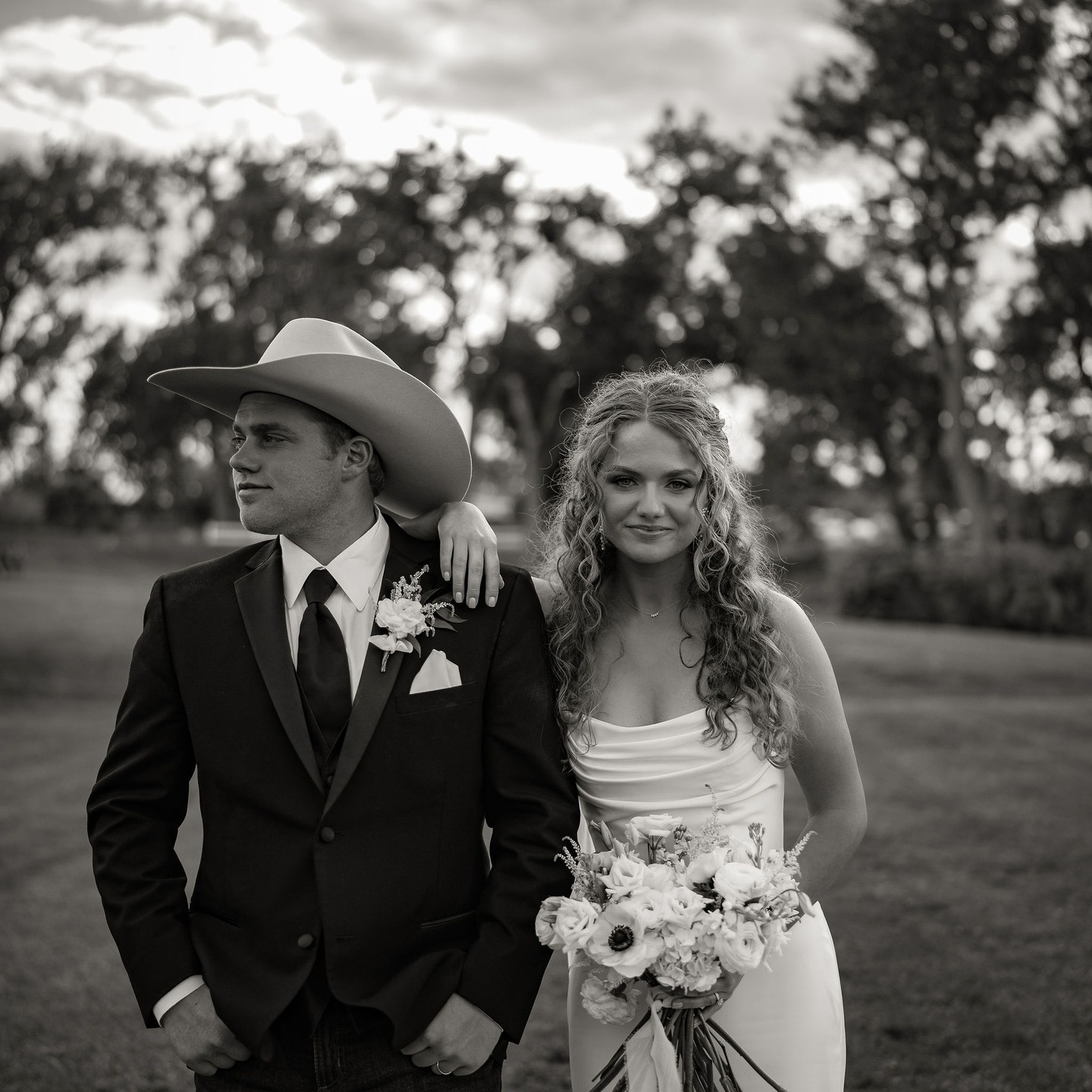 Some wedding days feel like a love story you never want to end—and Peyton & Riley’s Camelot Ranch celebration was exactly that. 🤍
Elegant details, a whisper of western touches, architectural florals, an unforgettable cake… every moment was crafted with intention and heart. ❤️
You're going to want to check out their timeless design, meaningful storytelling, and elevated western elegance.✨
➡️ Read the full wedding feature on the blog
(Link in bio or visit KatieTaylorEvents.com/blog)
📸 @autumnfaithphotographer
Bride: @peyton.kimmel
Groom: @riley.olson_
#katietaylorevents #weddingplanner #weddingplanning #weddinginspo #weddinginspiration #weddingideas #justengaged #engaged #weddingvibes #weddingdetails #weddingjewelry #bridestyle #weddingdetails #weddingstyle #luxuryweddingplanner #modernwedding #timelesswedding #elegantwedding #intentionalwedding #modernweddingplanning #fineartwedding #romanticwedding #weddingdesign #weddingstyling #destinationwedding #montana #montanawedding