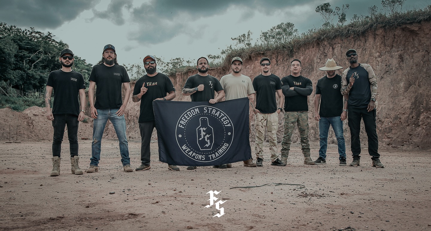 Range Day FS no Cerberus ⚡️
Turma exclusiva de porte velado!
Local
@ctcerberus
Parceiros Freedom
@mahrte
@teclubjundiai
@acaifrutabrasileiraoficial
@luminoxbrasil
@forflycases
@sfichips
@cadamuroarmor
@obscuresidegroup
#freedomstrategy #ctcerberus #fs #jarinu #jarinusp
