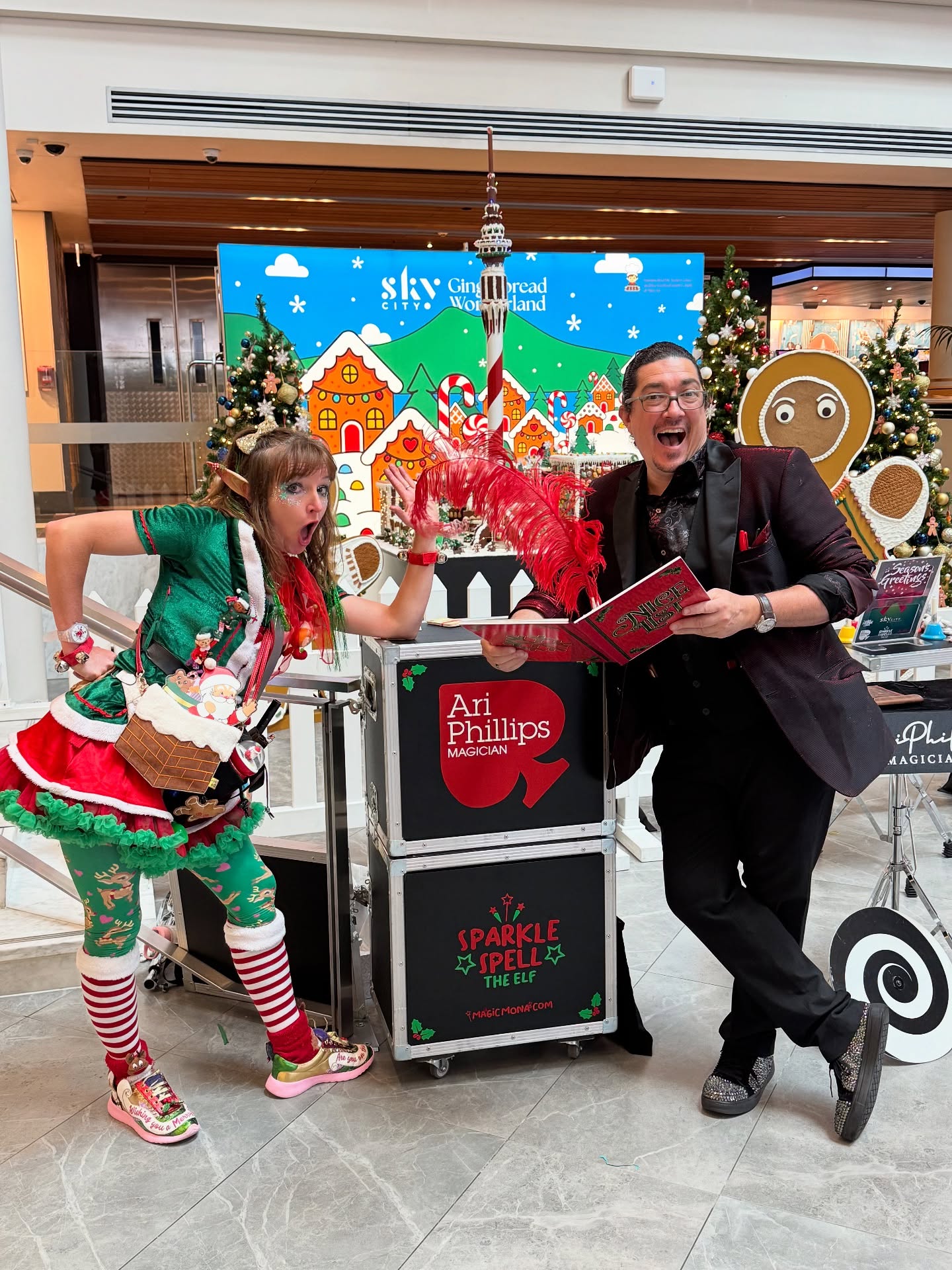 Fabulous weekend of magic and fun kicking off our season residency at Auckland’s SkyCity for Santa’s Magical Wonderland! Always a blast performing with Sparkle Spell the Elf (aka @magicmonaandfriends ).
If you’re in Auckland between now and Christmas and want to see some magic, come visit us! We’ll be there every Saturday from 10am–4pm.
Come say hi and enjoy the holiday magic!