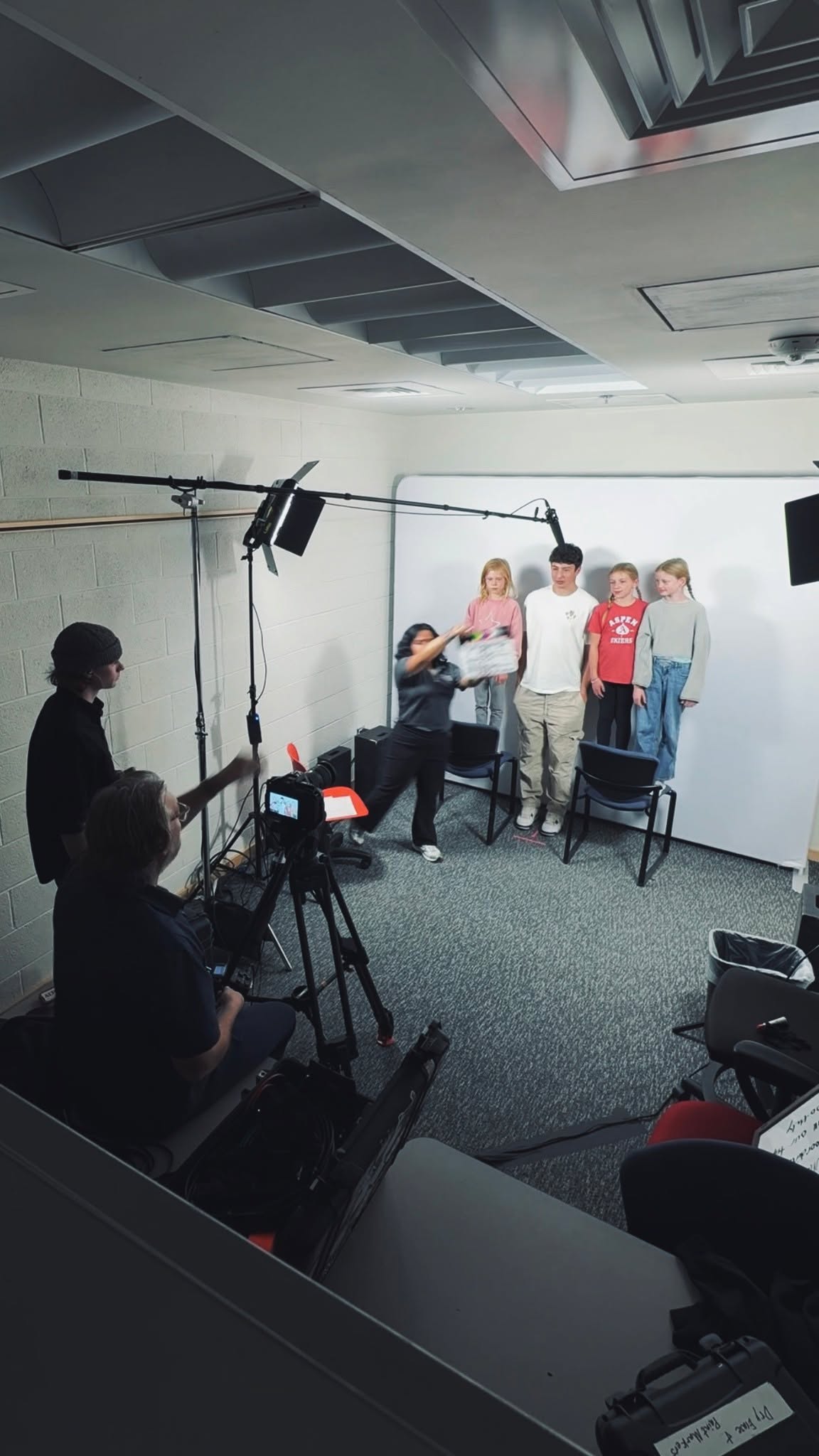 Production day in full swing with Aspen Education Foundation! 🎬✨
Big thanks to the Aspen Education Foundation students and faculty! Always bringing the energy, the laughter, and the magic!
#EventProductionLife #BehindTheScenes #EventPros #OnSet #ProductionDay #LiveEventProductionCompany #VideoProduction #LightsCameraAction #Acting #SetDayEveryDay
