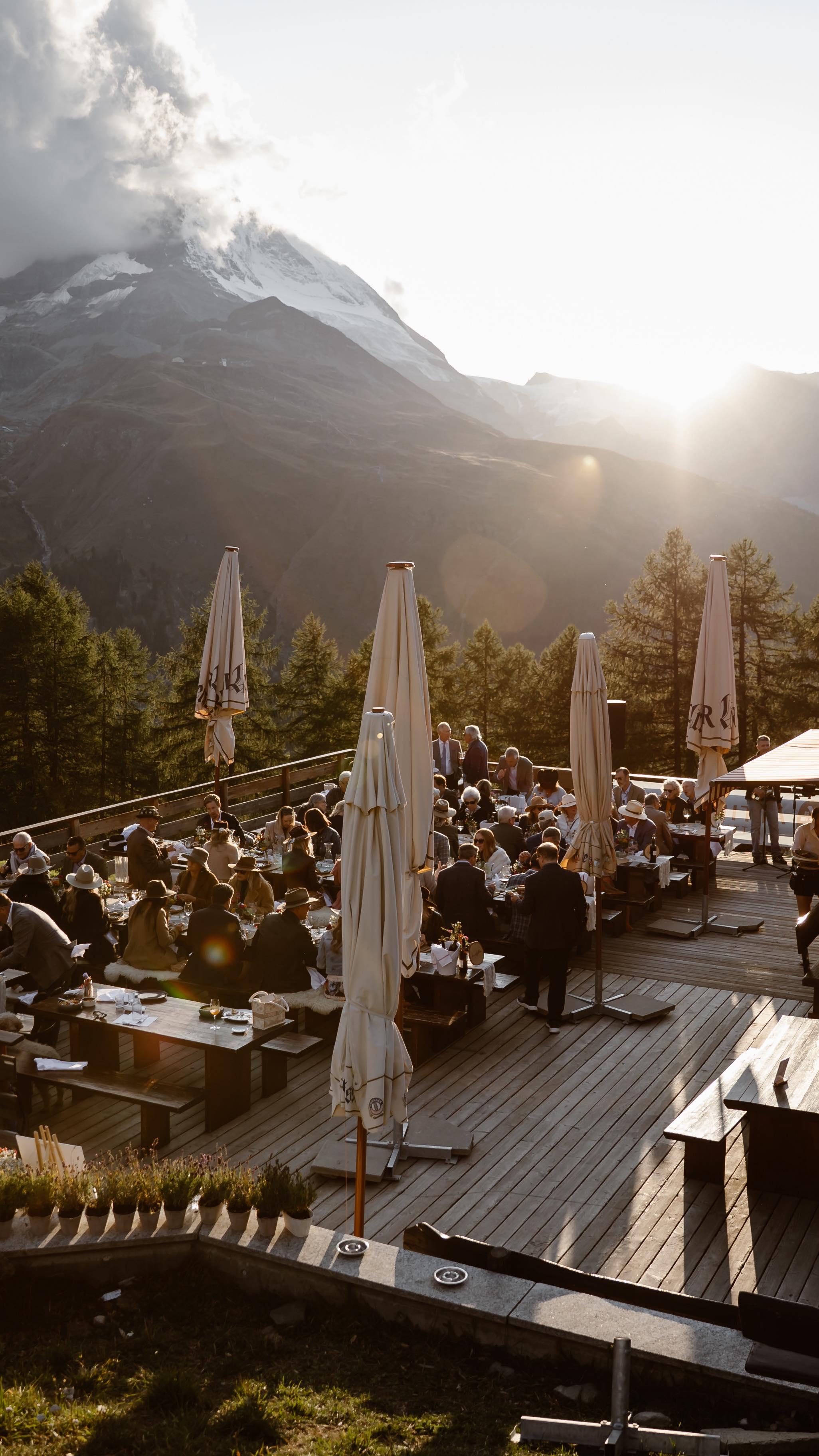 Private events at @restaurant_alphitta is the ultimate location to celebrate special times in the Swiss Alps!
Do you wish to arrange your next event in these surroundings? Peakventure will take care of all the details ☑️
Email us now to start planning 📧
#eventplanningzermatt #zermattmatterhorn #zermatt #swissalps #myswitzerland #visitzermatt #matterhorn #zermattswitzerland #bestofswitzerland #travelswitzerland #exploreswitzerland #valais #swissalps #alpineholiday #alpine #matterhorn #beautifulswitzerland