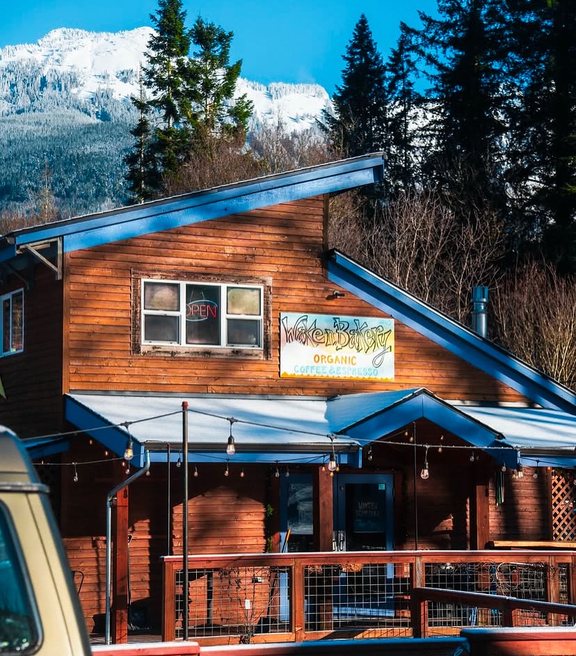 Anybody wanna make a bet on the first snowfall in Glacier?
Winner gets a free cookie upon their next visit!
First person to comment the date they think flakes will be flying *in town* will be notified after the our first dusting via DM that they are the lucky winner!! C’mon sconers, give us your best bet!