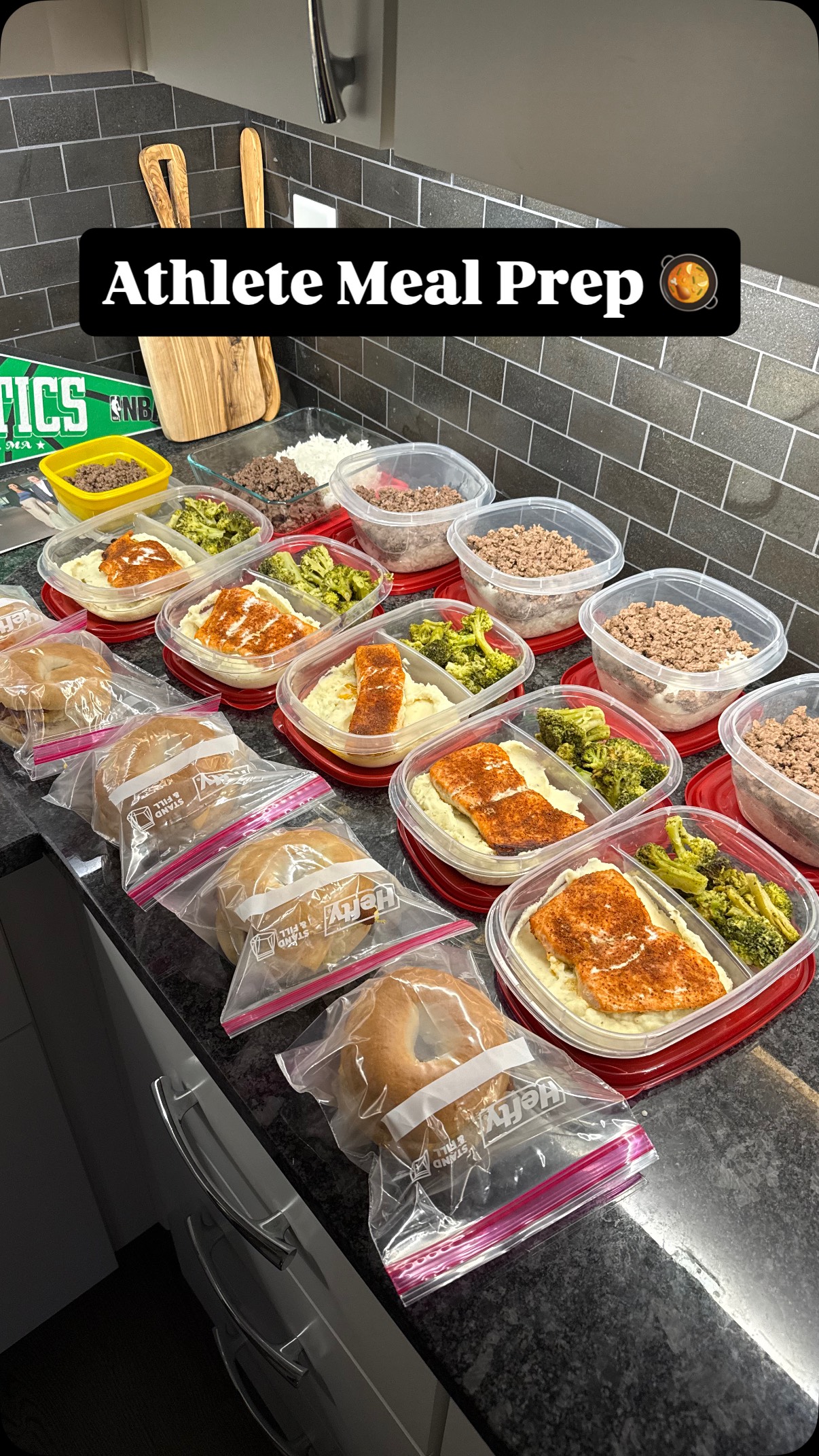 Let’s Eat 🍽️ #marathontraining #run #running #hybridathlete #mealprepsunday #mealprep #mealpreplife #running