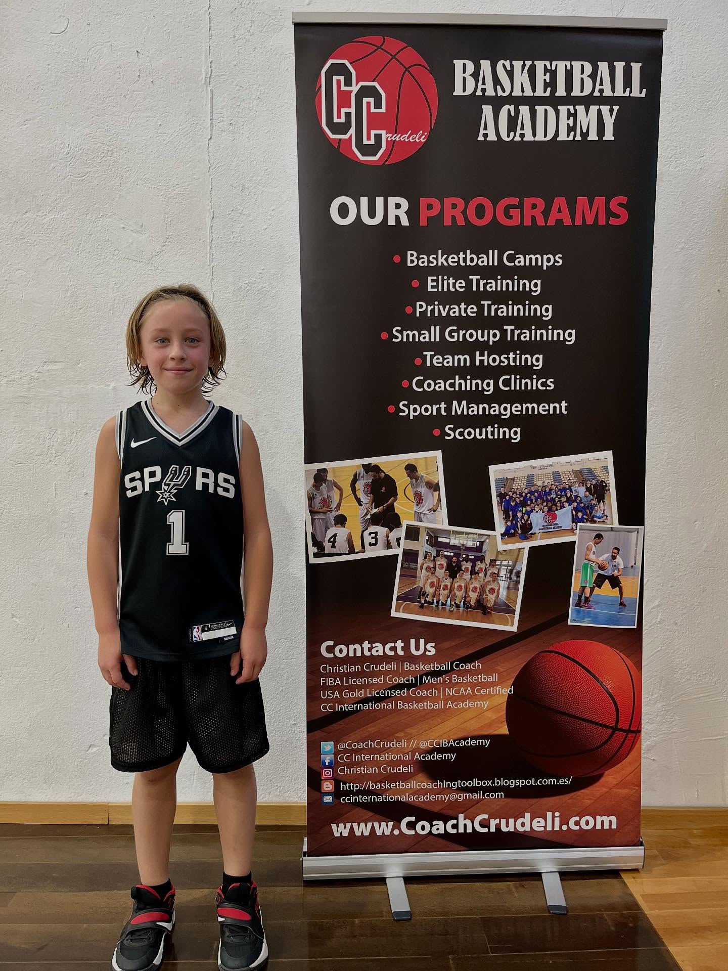 🏀Bienvenido al programa Martín!! Seguimos sumando jugadores jóvenes con ganas de aprender y mejorar.
✔️Tecnificación Individual
✔️Tecnificación Grupo Reducido
✔️Campus Baloncesto (Pascua/Verano/Navidad)
FIBA @coachcrudeli @ccbasketballacademy #massanassa #Valencia #Baloncesto #entrenamiento #tecnificacion #basketballcamp #basketballdrills #Basketballcoach #basketballneverstops🏀 #basketballislife #basketballismylife #basketballlovers
Más info: www.CoachCrudeli.com o al correo electrónico coachcrudeli@gmail.com WhatsApp 636881841