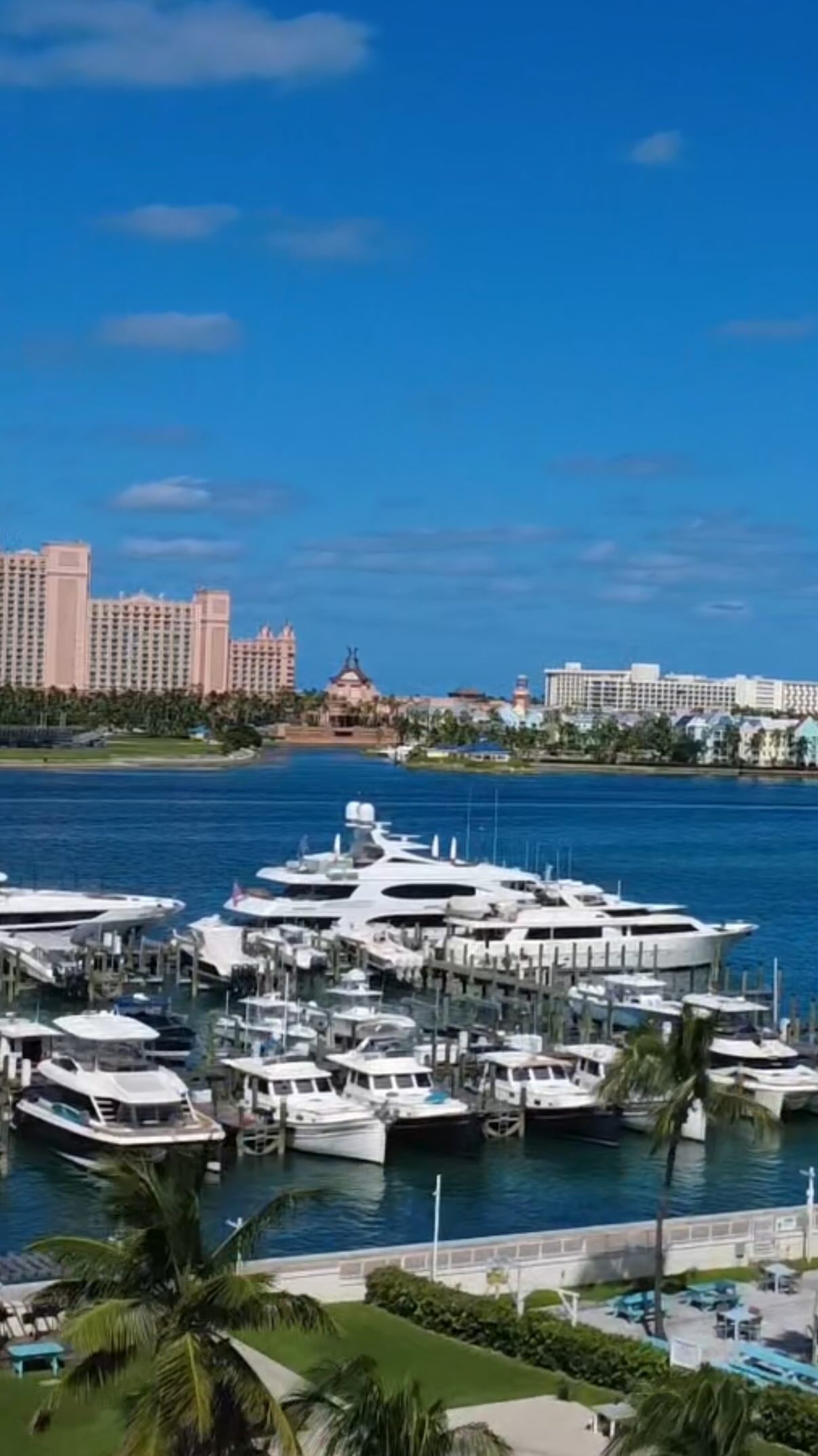 Just one word…. Paradise..
-
#baystreetmarina #bahamasboating #bahamas