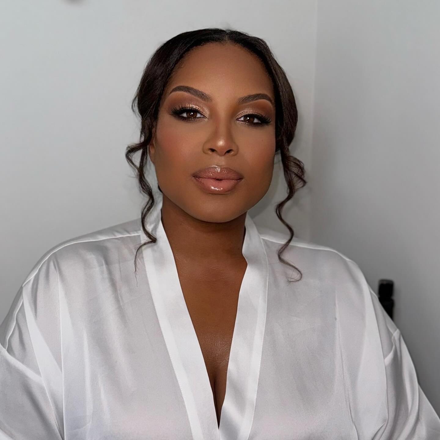 One of my favorite bridal makeup 🥰🥰
Book online: envee-beauty.com
#bride #bridesmaids #weddingseason #weddingmontreal #bridalmakeup #weddingmakeup
#glow #makeup #makeupaddict #luxurymakeup #makeover #instaglam #mtl #montreal #patmcgrath #glammakeup #beauty #natashadenona #makeupartistworldwide #mua #makeupartist #dior #makeupforblackwomen #motd #bridalmakeupinspo