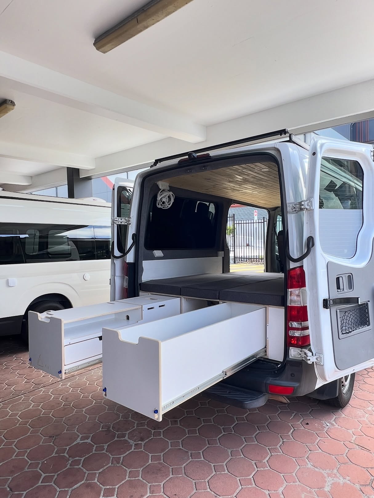 Mercedes Benz Sprinter H316β
VanBox LWB with Lagun Table (410mm height)
Custom L-shape bed: 1700mm (fridge side) / 1900mm (passenger side)
Fridge cabinet built to fit Dometic NRX 60C (internal)
Sandy Oak benchtop
White laminated cabinetry
Dedicated space for a BLUETTI portable power station
Designed for comfort, flow + maximum storage.
#katasprinter #sprintercampervans #mercedezbenz