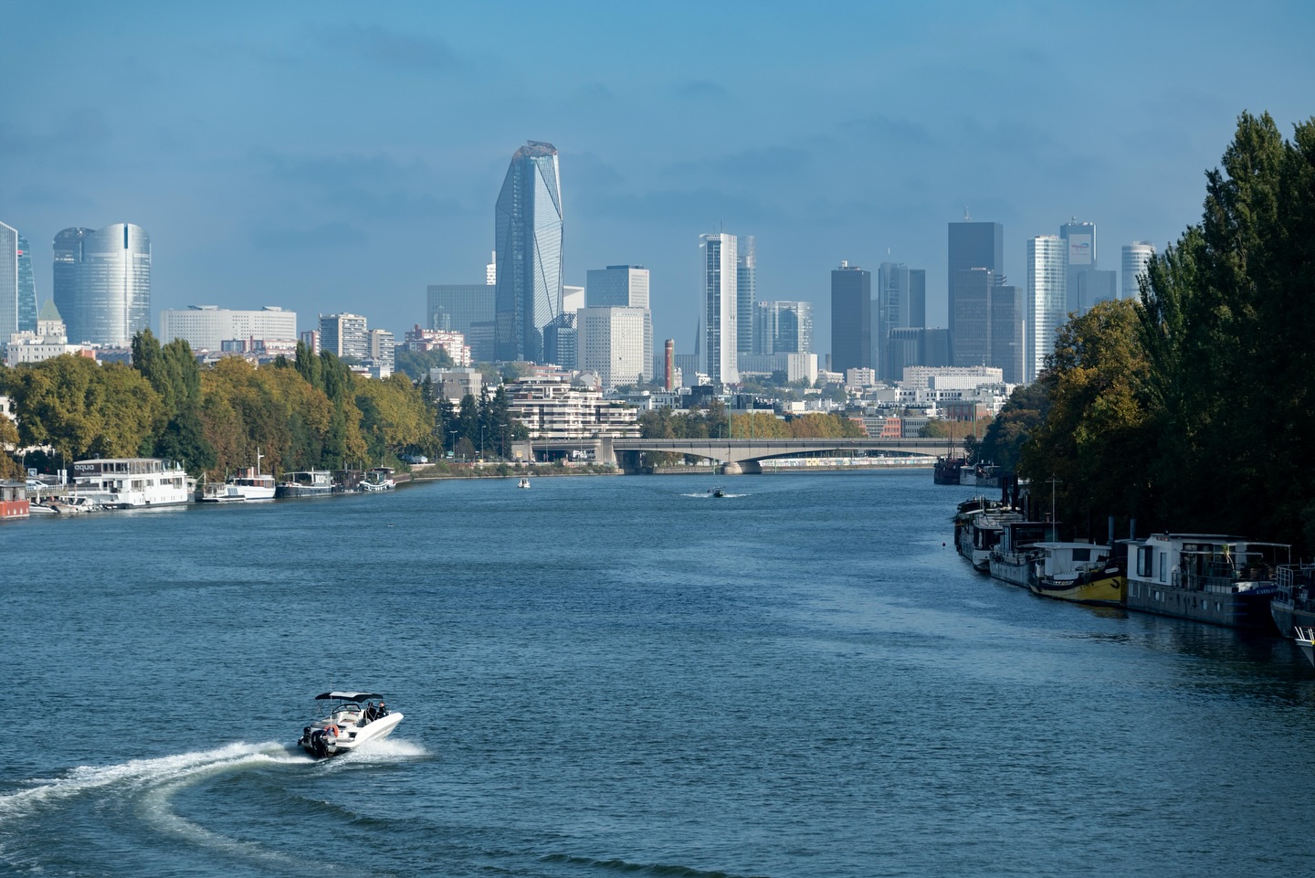 🇫🇷Une journée de rêve avec @happycruiseparis 😍
Parce qu’il est encore temps de (re)découvrir Paris autrement — à deux, entre amis ou en famille — au fil de l’eau 🚤
📞 07 44 91 37 37
✉️ happycruiseinparis@gmail.com
⬆️ Informations dans la bio
——
🇬🇧A dream day with @happycruiseparis 😍
It’s still time to (re)discover Paris from the water — privately, peacefully, perfectly 🚤
📞 +33 7 44 91 37 37
✉️ happycruiseinparis@gmail.com
⬆️ Info in bio
📸 @sebastien_leconte
#HappyCruiseInParis #CroisierePrivee #PrivateCruise #ParisByBoat #AutumnInParis #ParisJeTaime #RomanticParis #BoatLife #TimelessParis #SeineRiver