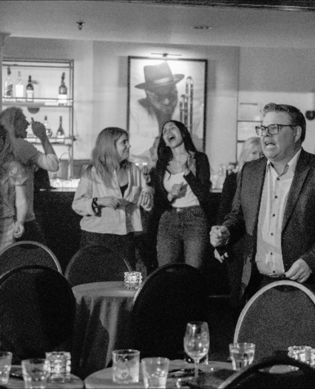 ✨ Transformez votre prochain événement privé en une expérience inoubliable au Balcon. Que ce soit pour un rassemblement corporatif, une célébration ou un souper intime, notre ambiance chaleureuse, notre cuisine raffinée et notre service exceptionnel créent le décor parfait pour une soirée mémorable. Offrez à vos invités un moment magique, au cœur du centre-ville de Montréal.
En savoir plus : lebalcon.ca
✨ Transform your next private event into an unforgettable experience at Le Balcon. Whether it’s a corporate gathering, celebration, or intimate dinner, our warm ambiance, refined dining, and exceptional service create the perfect setting for a truly memorable night. Give your guests a magical moment—right in the heart of downtown Montreal.
Learn more: lebalcon.ca
#LeBalcon #ÉvénementPrivé #LocationDeSalle #Montréal #AmbianceUnique