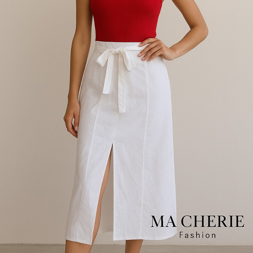 ✨ Saia Midi Alfaiataria ✨
A peça perfeita para elevar qualquer produção. Confeccionada em alfaiataria premium, ela traz caimento impecável, cintura marcada e um toque de sofisticação que transforma o look em segundos. Ideal para compor outfits elegantes do dia à noite.
💫 Essencial. Feminina. Atemporal.
Disponível na Ma Chérie Fashion.
#modafeminina
#vestidofeminino
#lookfeminino
#modaelegante
#modainverno
#lojaderoupa
#modabrasil
#lookdodia
#estilofeminino
#modachic
#modadeluxo
#roupasfemininas