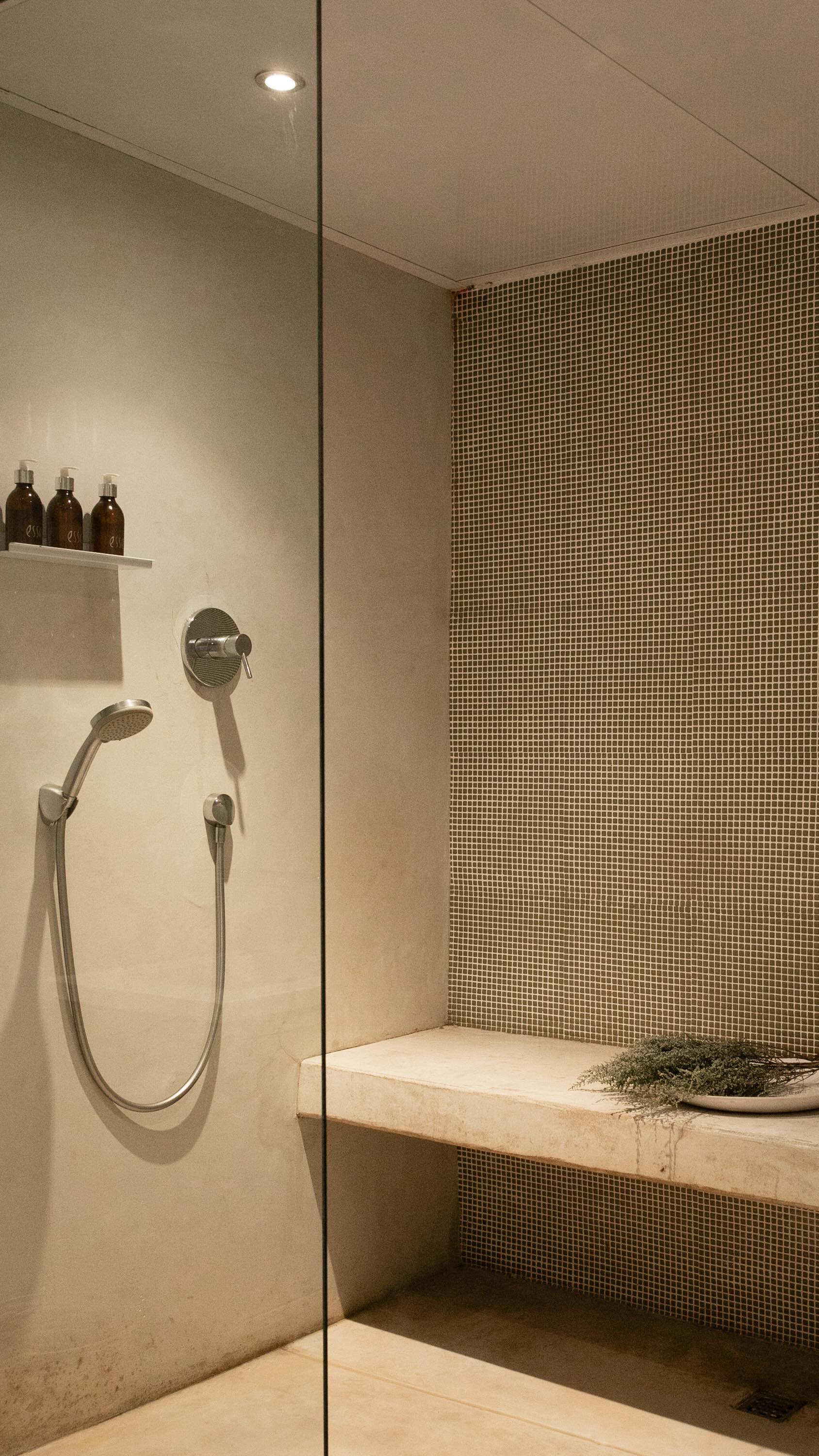 Where the body exhales and the mind unwinds 🙏🏼
Our private steam room offers a powerful purification ritual. Whether used on its own or alongside an exfoliation treatment, this deeply cleansing experience invites you to unwind, reset, and let go - both physically and emotionally.
Benefits include:
🌿 Deep relaxation for body and mind
🌿 Relief for tense or aching muscles
🌿 Improved circulation and lymphatic flow
🌿 Detoxification and skin purification
🌿 The perfect pre-treatment ritual to prepare your body for further therapies
See more about the Lyftaal Steam Room at www.lyftaal.co.za
#Lyftaal #SteamRoom #Treatment #Spa #Sanctuary #Paarl #PaarlSalon