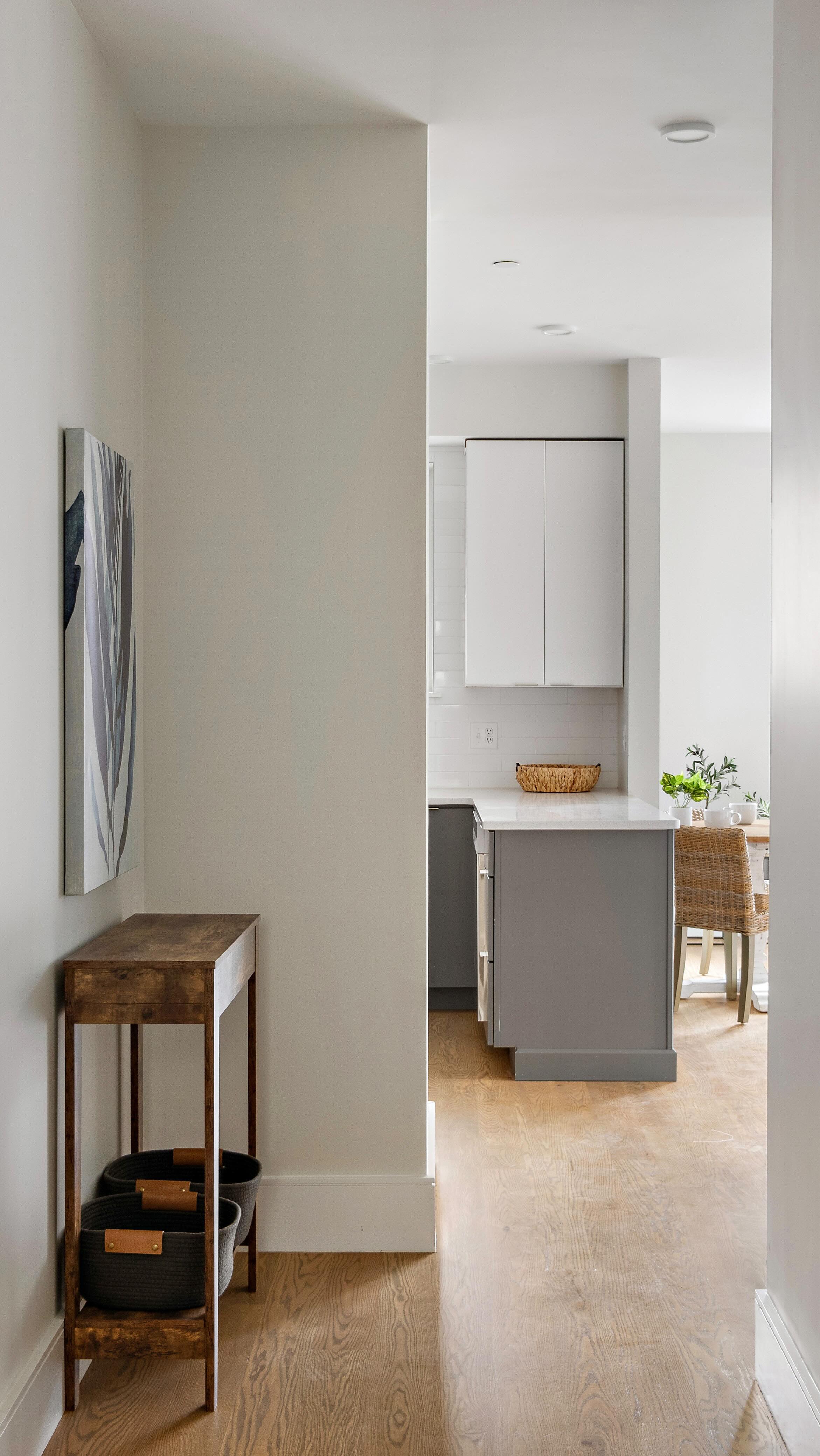 ✨CORNER UNIT OFFERED AT $725,000✨
📍421 High Street, Unit 205, Medford MA
2 BD • 1 BA • 877 SF • $725,000
• This sunny corner unit features a private, covered balcony
• The cutting edge kitchen highlights slab cabinets, chrome hardware, and Samsung appliances including refrigerator with screen
• Ground level Twisted Tree Café
• One deeded parking spot
• Pet friendly
• Just 0.1 miles from the West Medford MBTA station
• Minutes from local restaurants, shops, and Tufts University
LISTING AGENTS
👤 Paul Cirignano
📞 781.570.9007
✉️ Paul@TheSynergyREgroup.com
👤 David Proch-Wilson
📞 617.763.4771
✉️ David@TheSynergyREgroup.com
Link in bio for more info!
.
.
.
.
#newconstruction #condo #luxurycondo #openhouse #condominium #cornerunit #2bedrooms