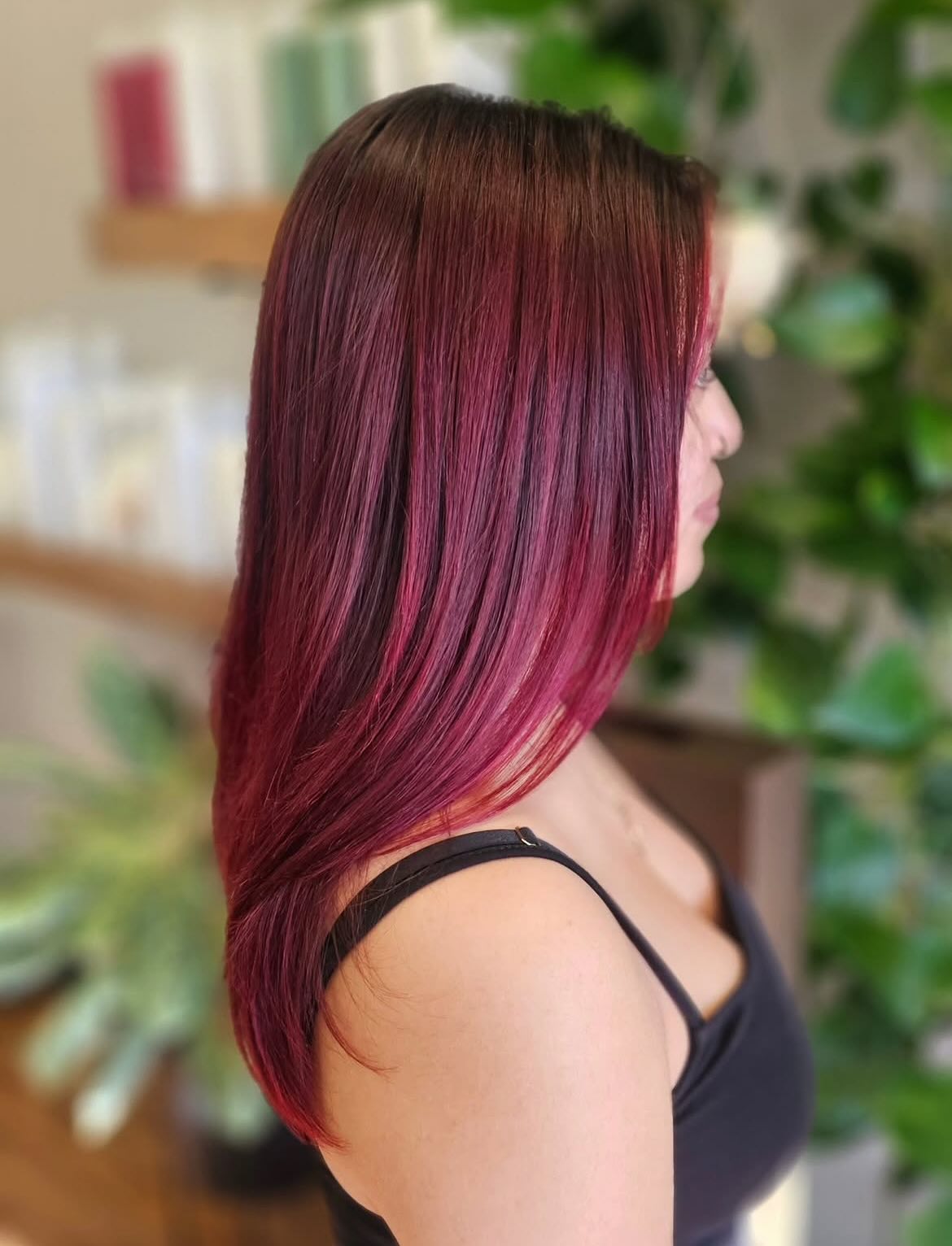 Gorgeous red tones on this lovely guest!
Hair artist - @stylesby_sheri ❤️
Online booking available at Prizmsalon.com
#hairartist #colorspecialist #reds #perfection #behindthechairstylist #prizmsalon #booktoday #bestofsantafe