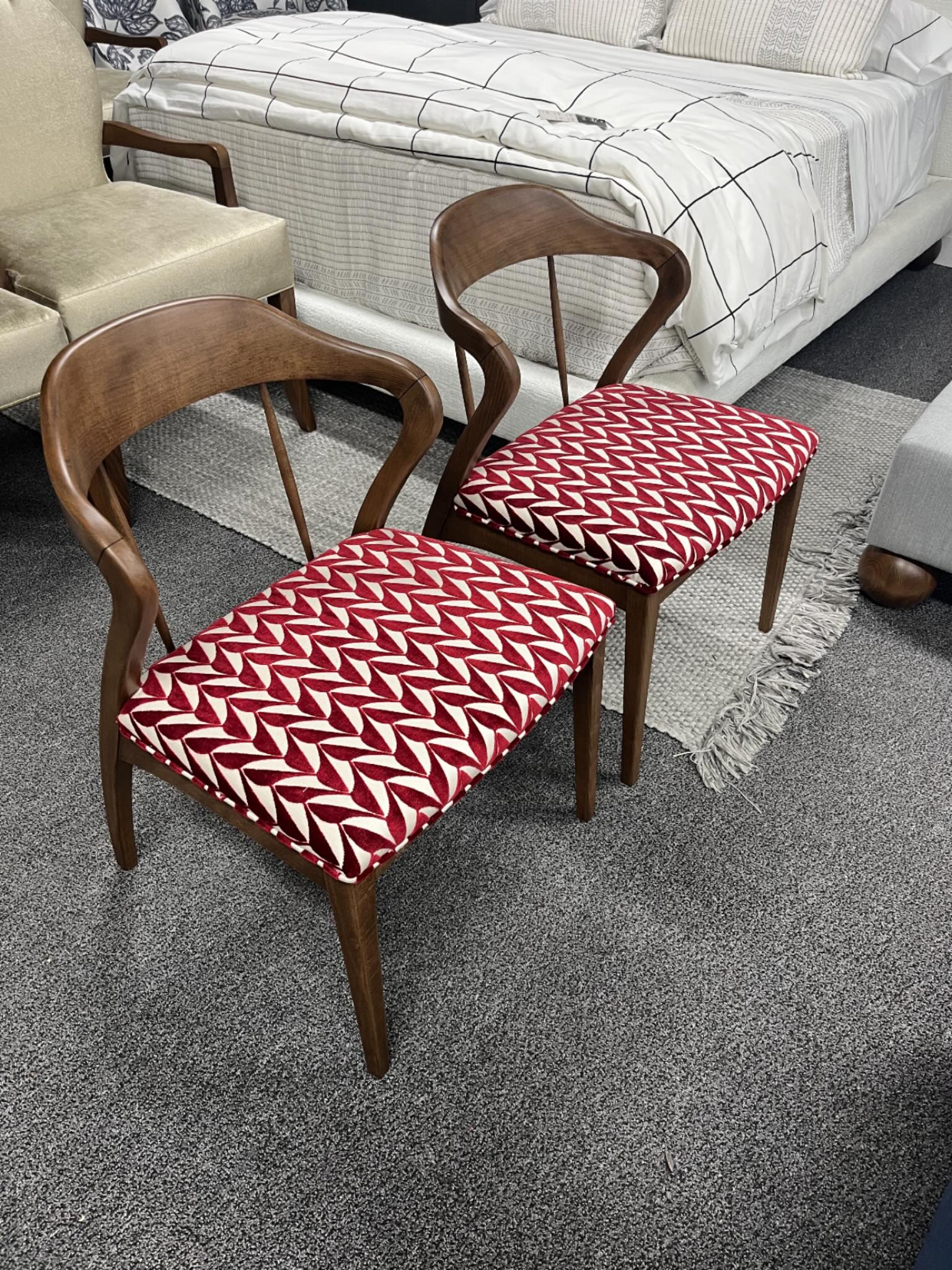 Clients custom chairs…. Love ❤️
@schumacher1889 fabric.