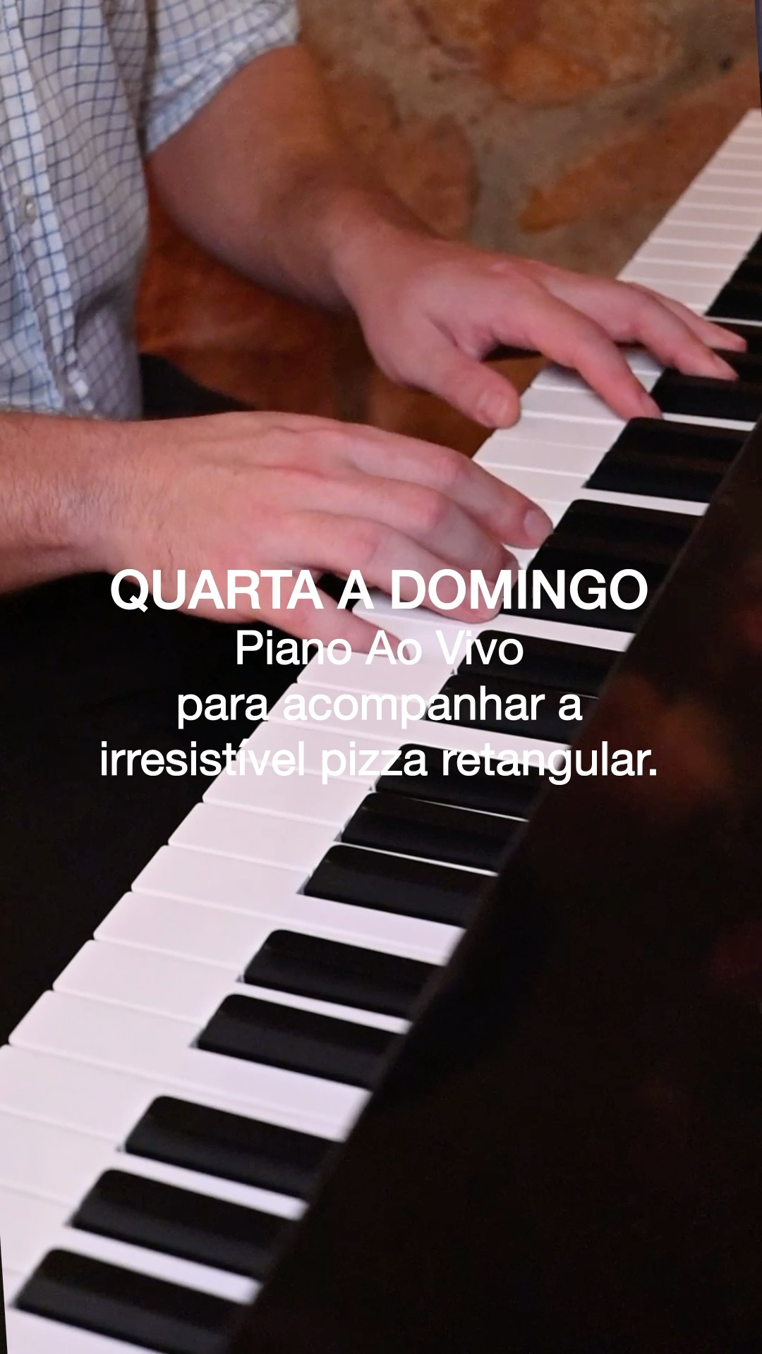 Para acompanhar o tempinho de chuva, nada melhor do que pizza e música ao vivo no Piano. Te esperamos!
