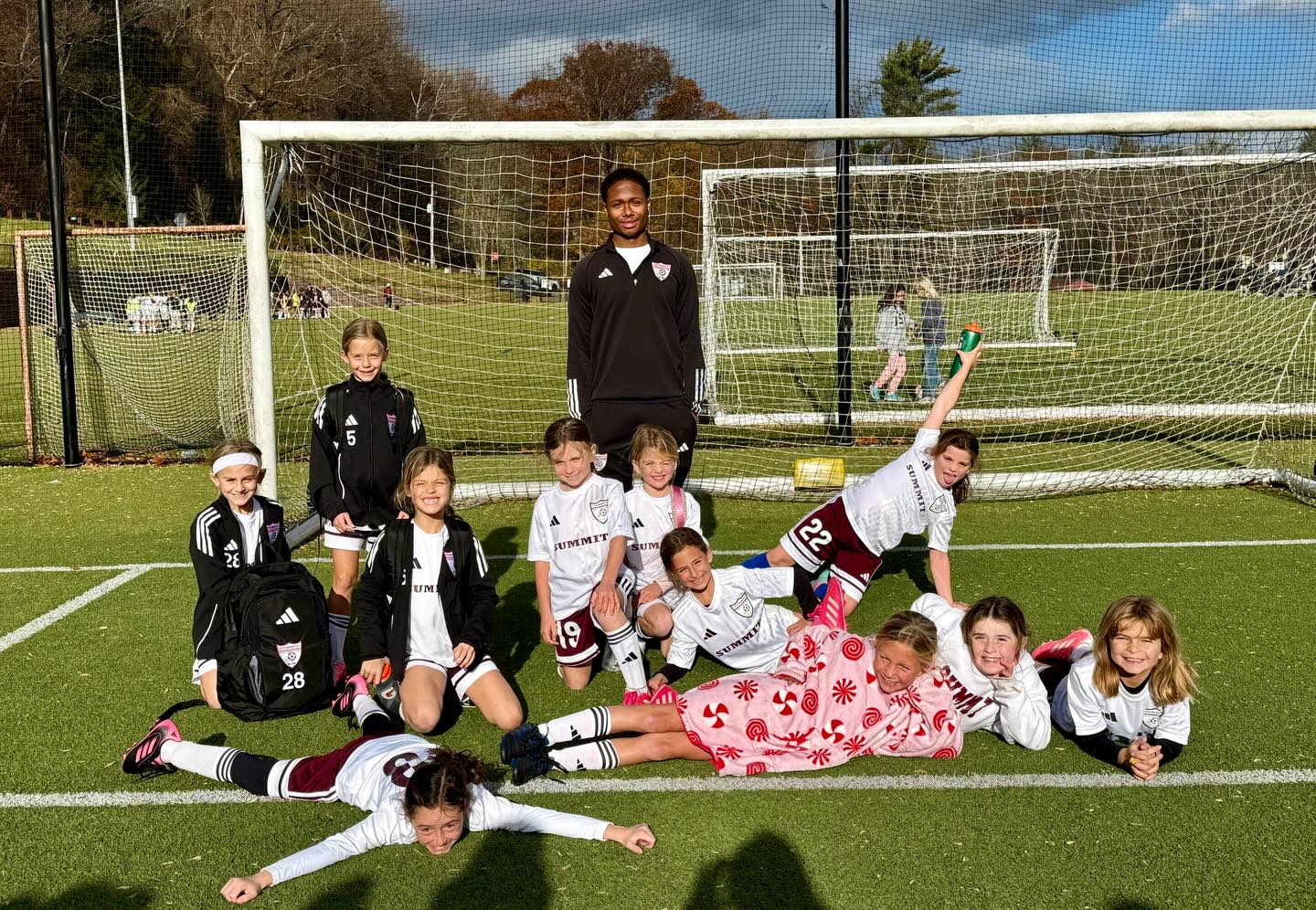 First fall season wrapped up for all the silly faces of U9 Barcelona and the team’s final game with Coach Nathan.