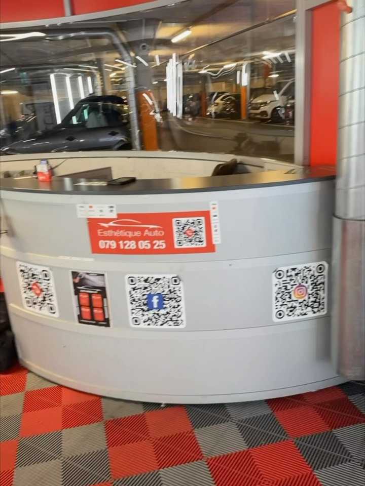 🔥 EasycleanVS s’agrandit !
Depuis le 1er novembre, nous avons repris le centre de nettoyage situé au Quartz Center – Martigny.
Il vient compléter :
🚗 EasycleanVS Cristal – Martigny
🚗 EasycleanVS Verbier
🏡 Nettoyage à domicile de Aigle à Sierre
👉 Quartz : idéal pour les intérieurs
👉 Cristal : parfait pour les extérieurs
Plus de 250 m² dédiés à la passion auto.
Merci pour votre confiance ❤️
#EasycleanVS #QuartzCenter #Martigny #Valais